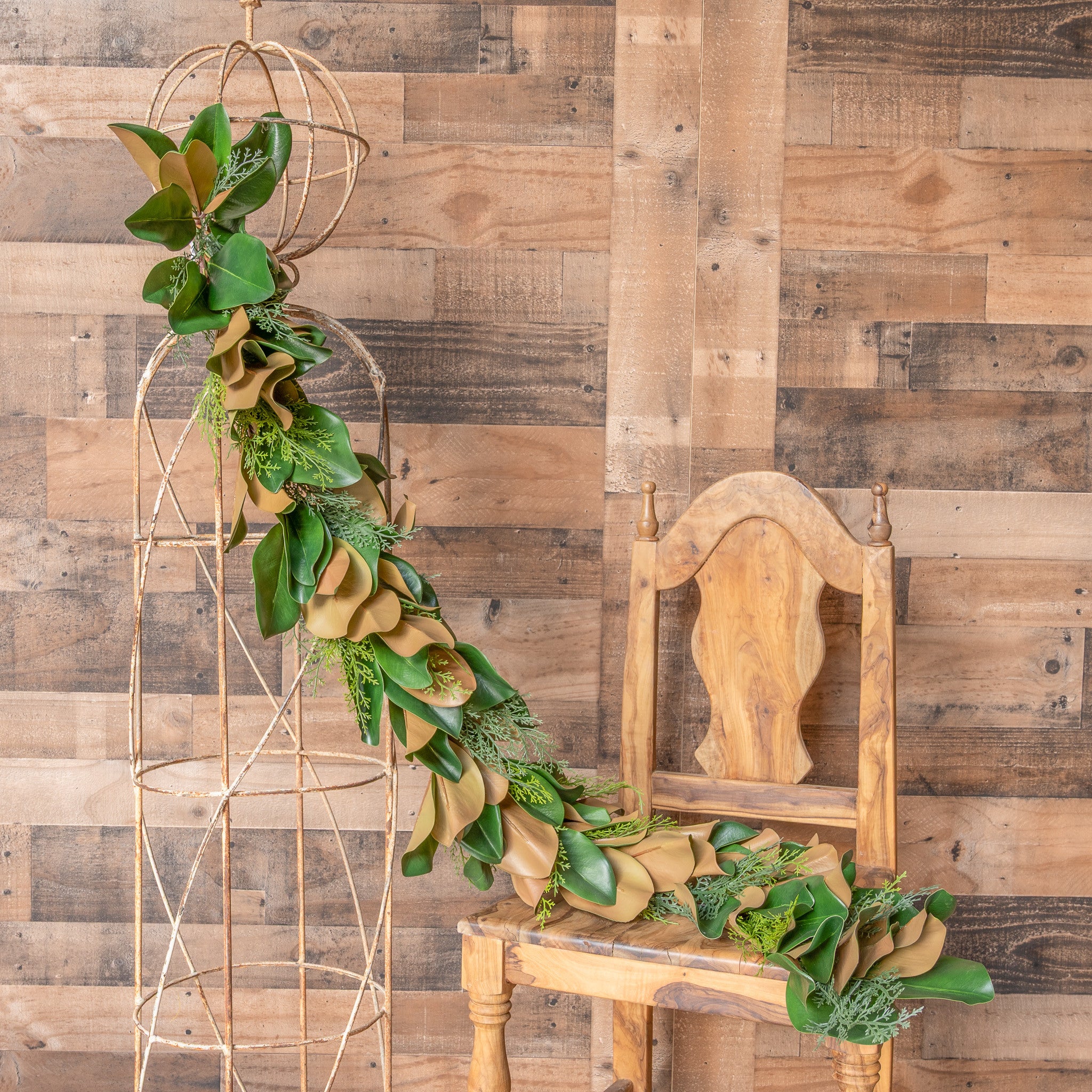 MAGNOLIA EVERGREEN GARLAND - 5'