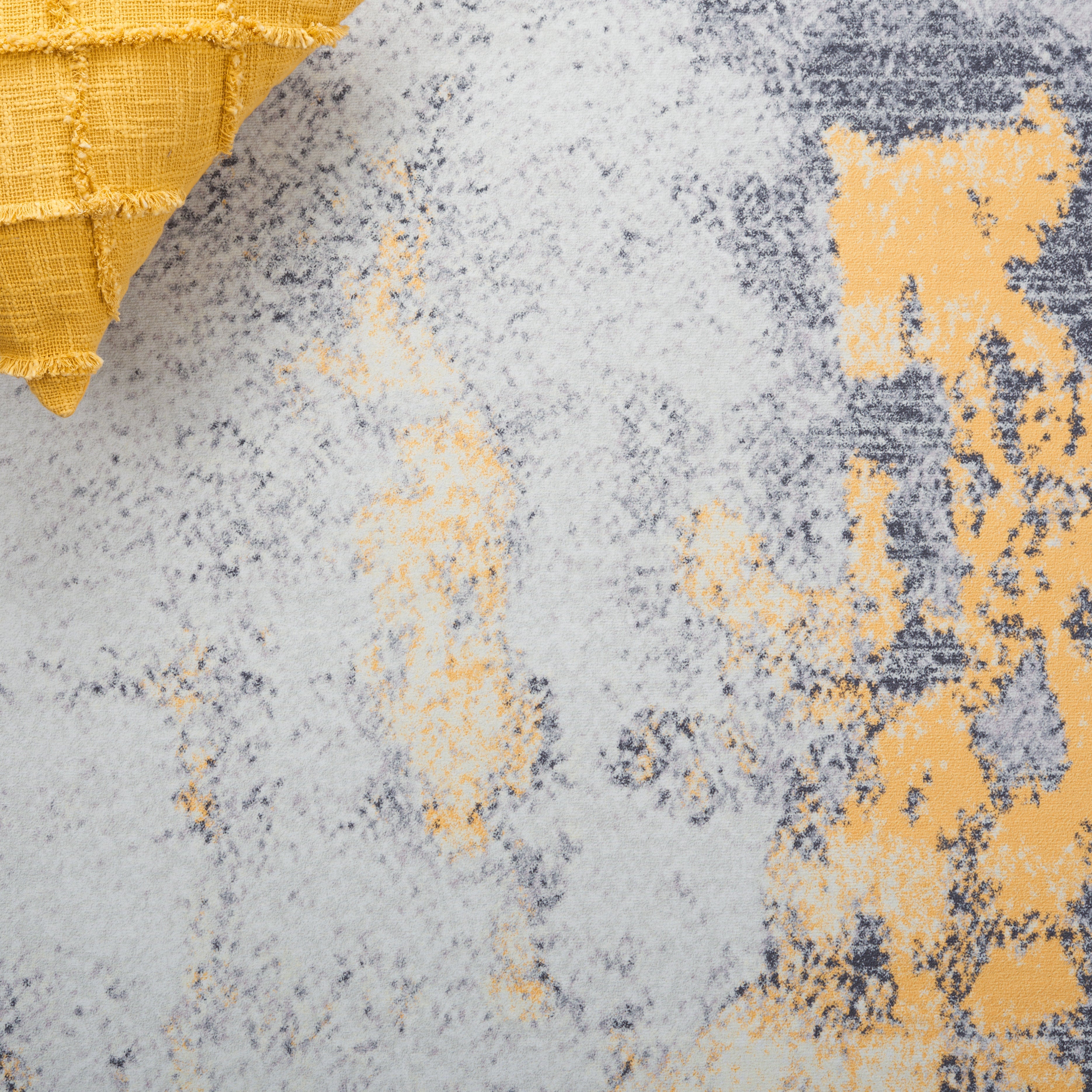 Grey / Gold