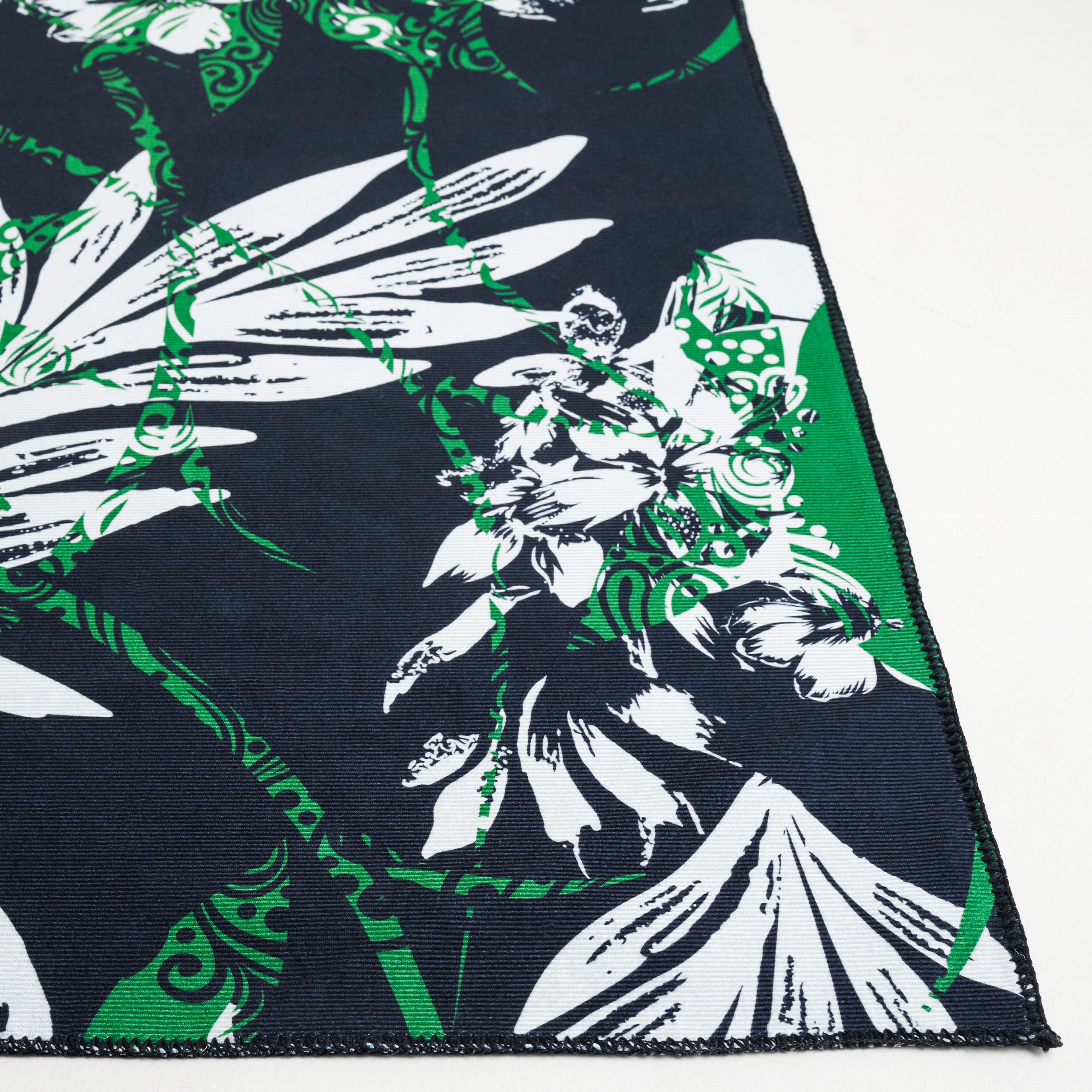 Black / Green