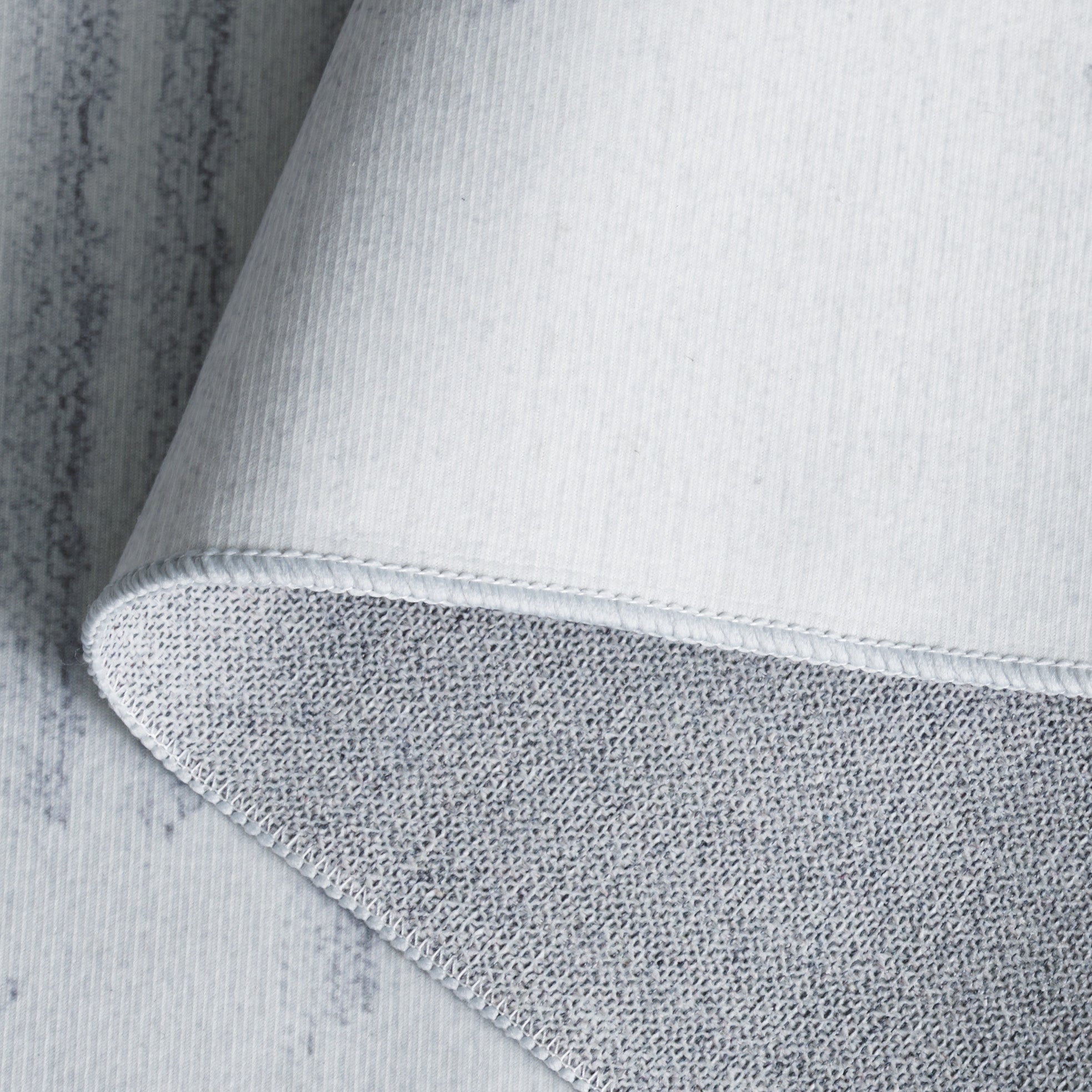 Light Grey / Grey