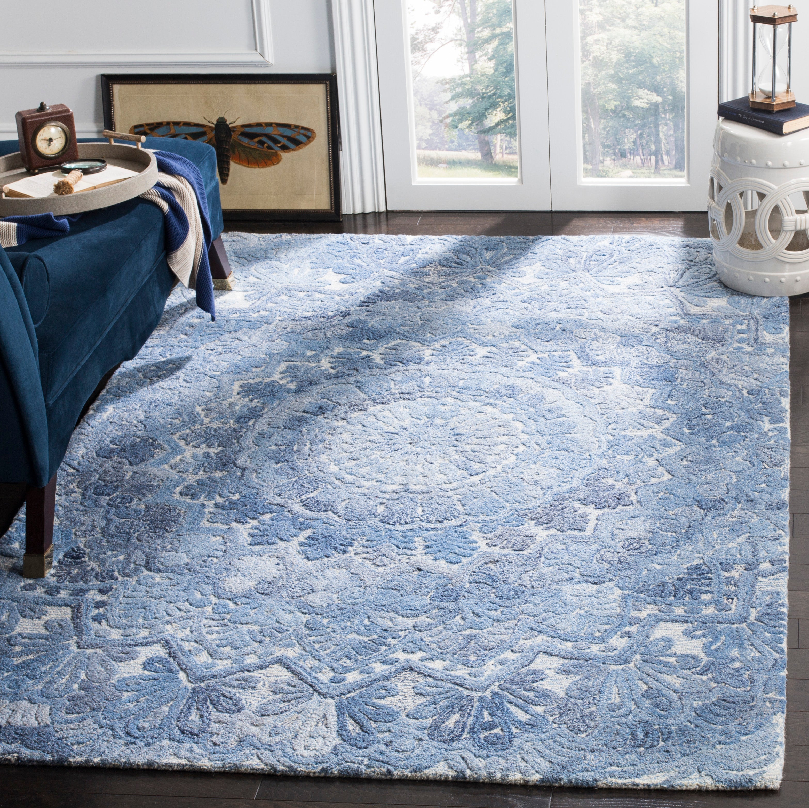 Blue / Ivory