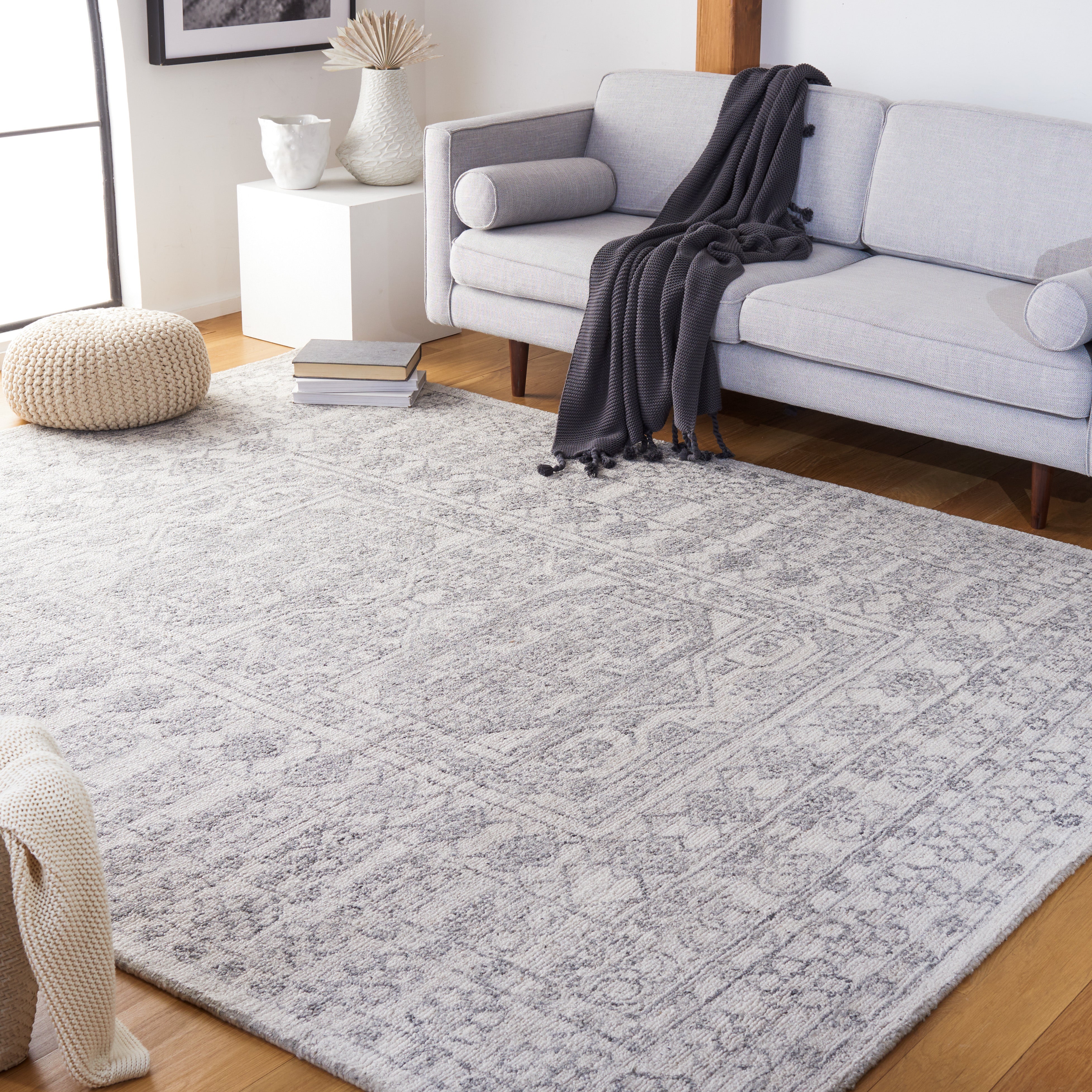 Ivory / Grey