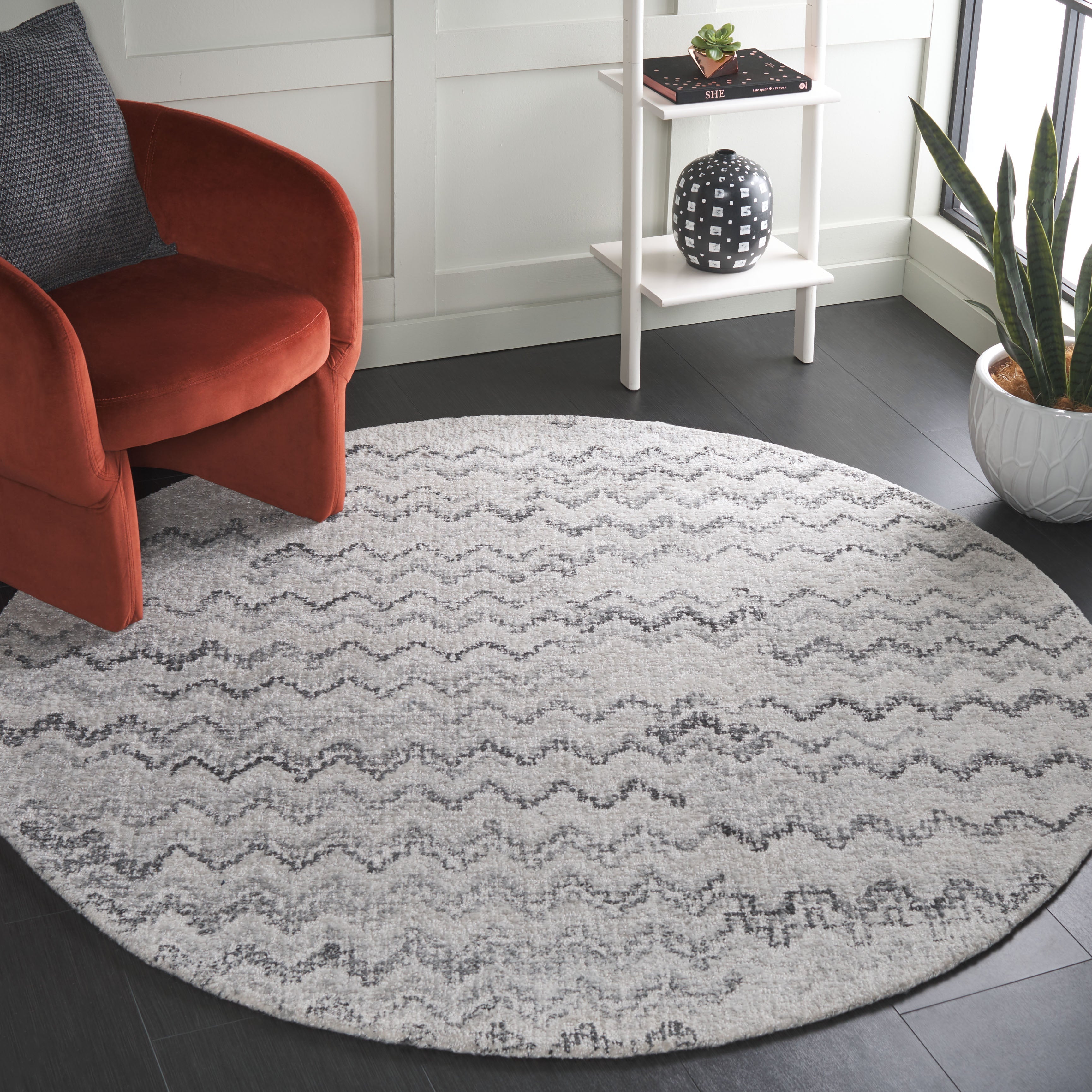 Grey / Ivory