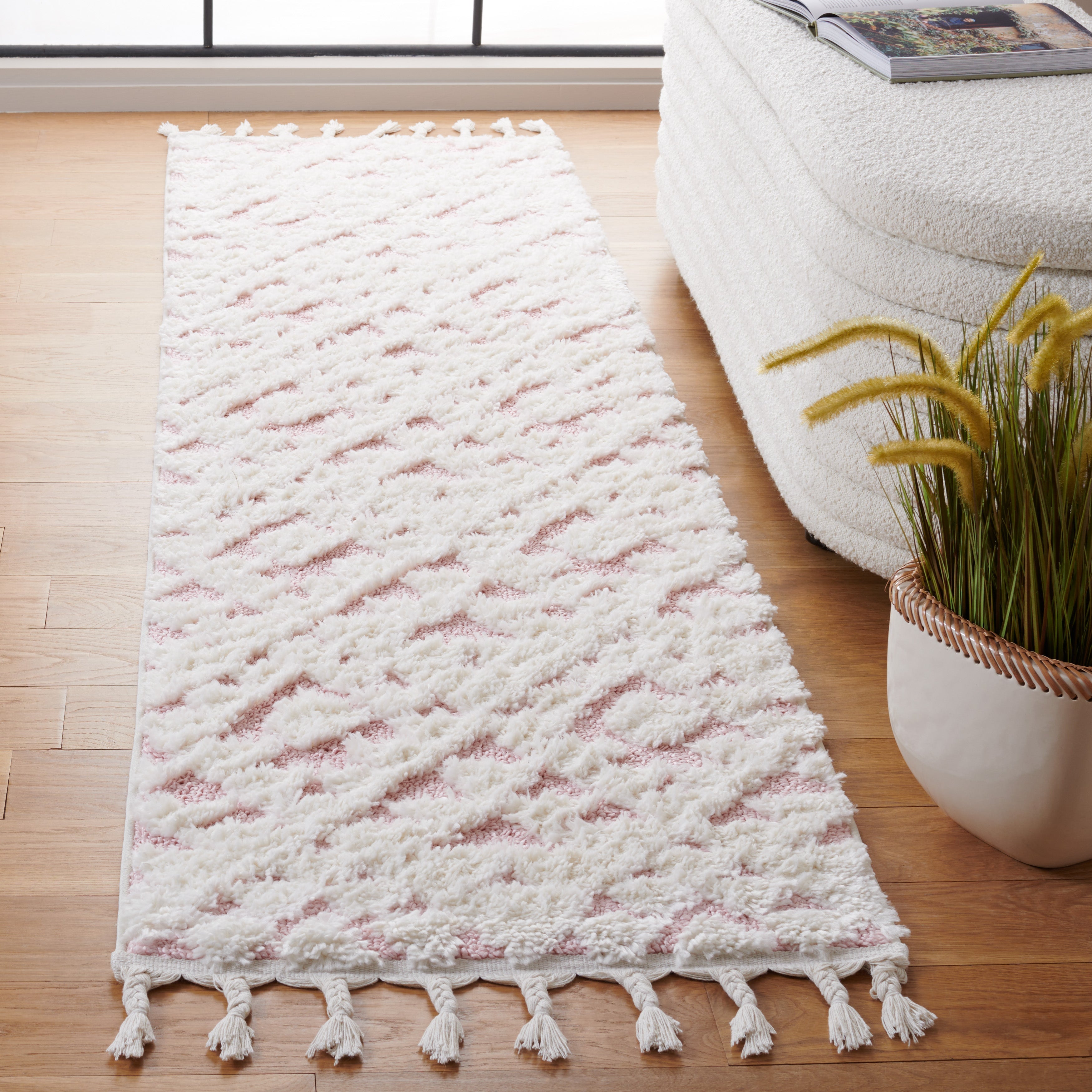 Ivory / Pink
