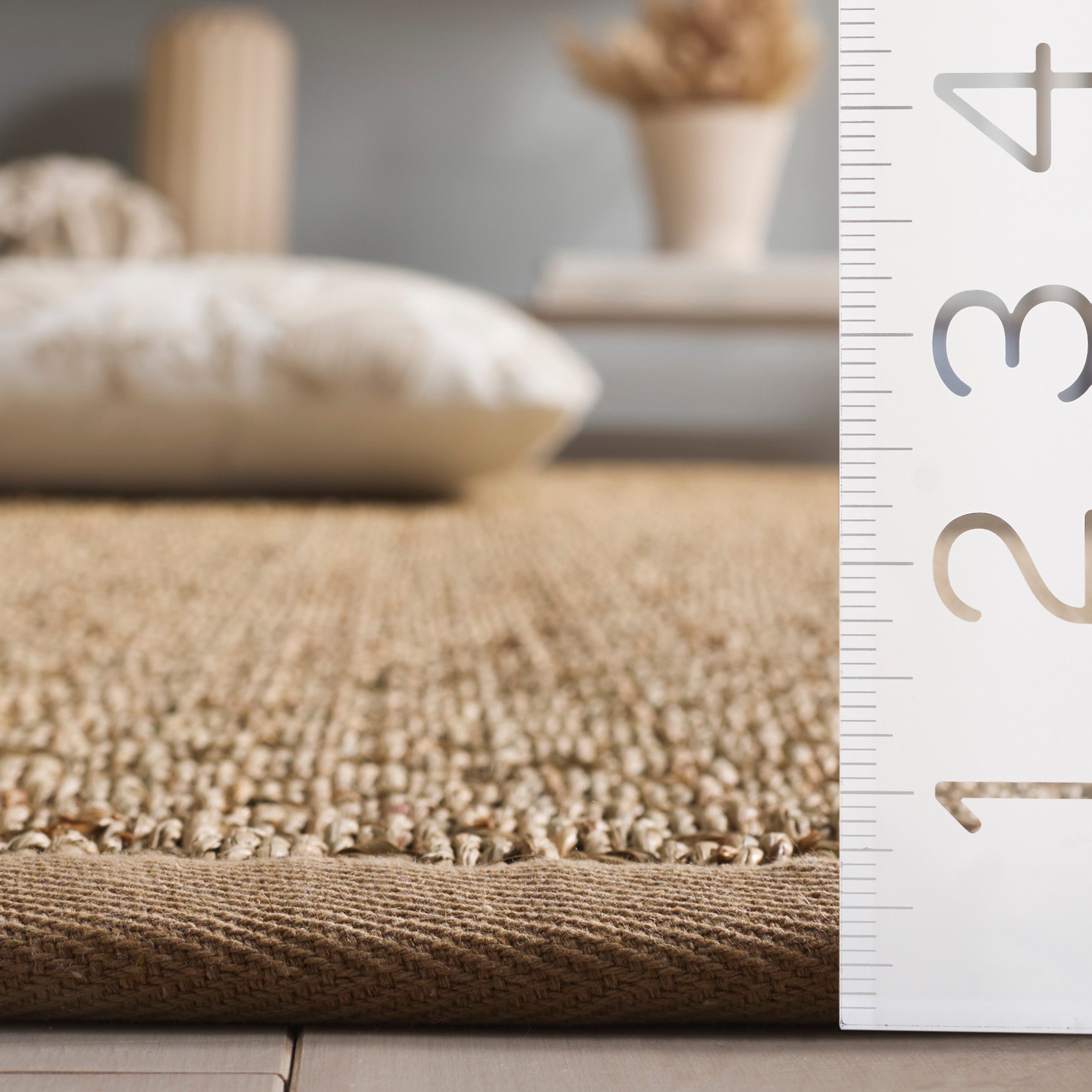 Natural / Beige