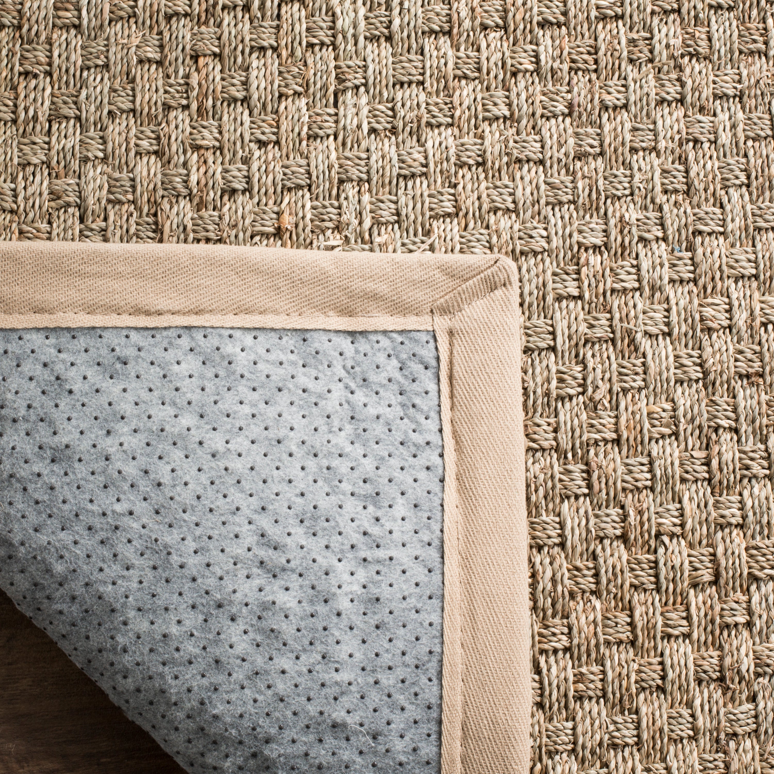 Natural / Beige