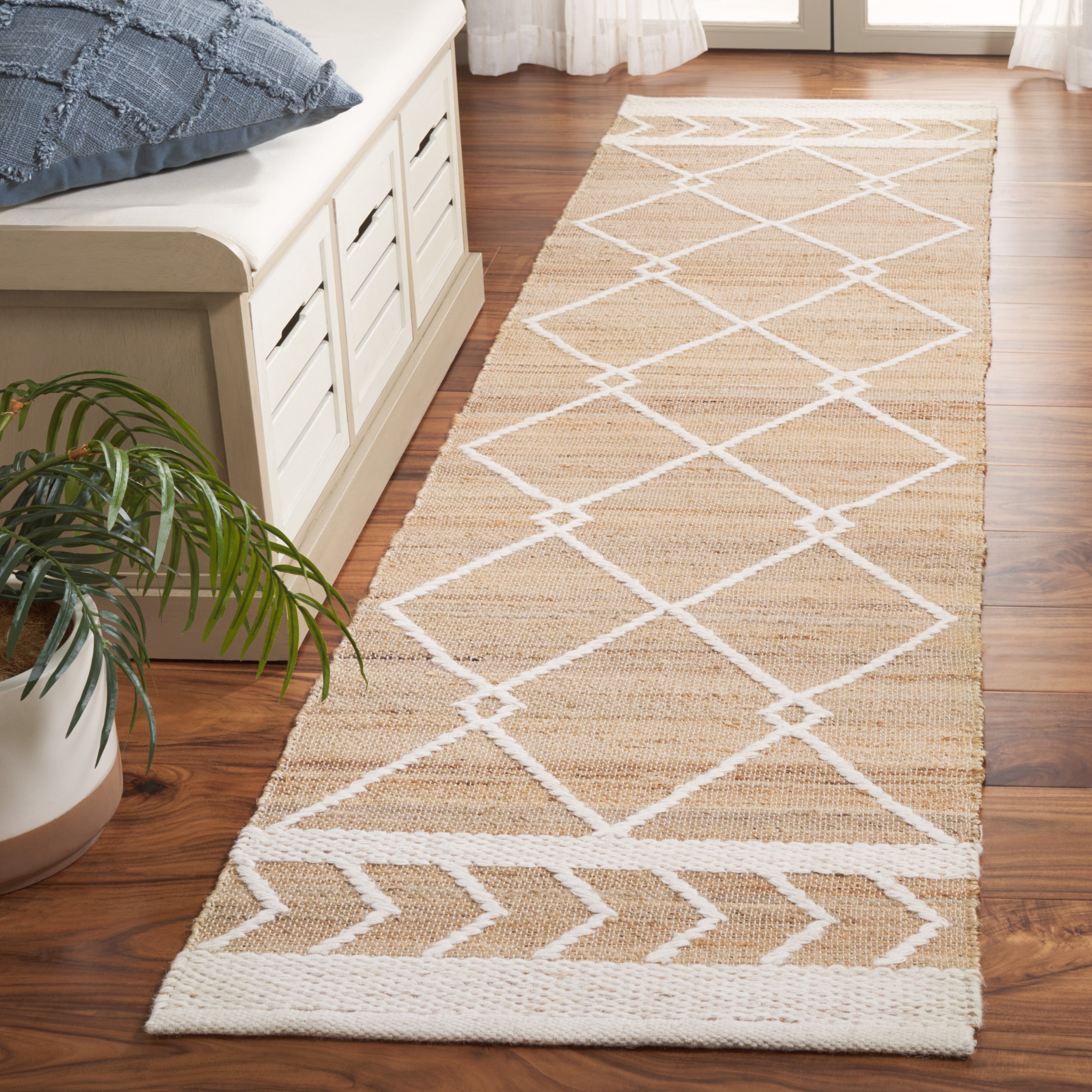 Natural / Ivory