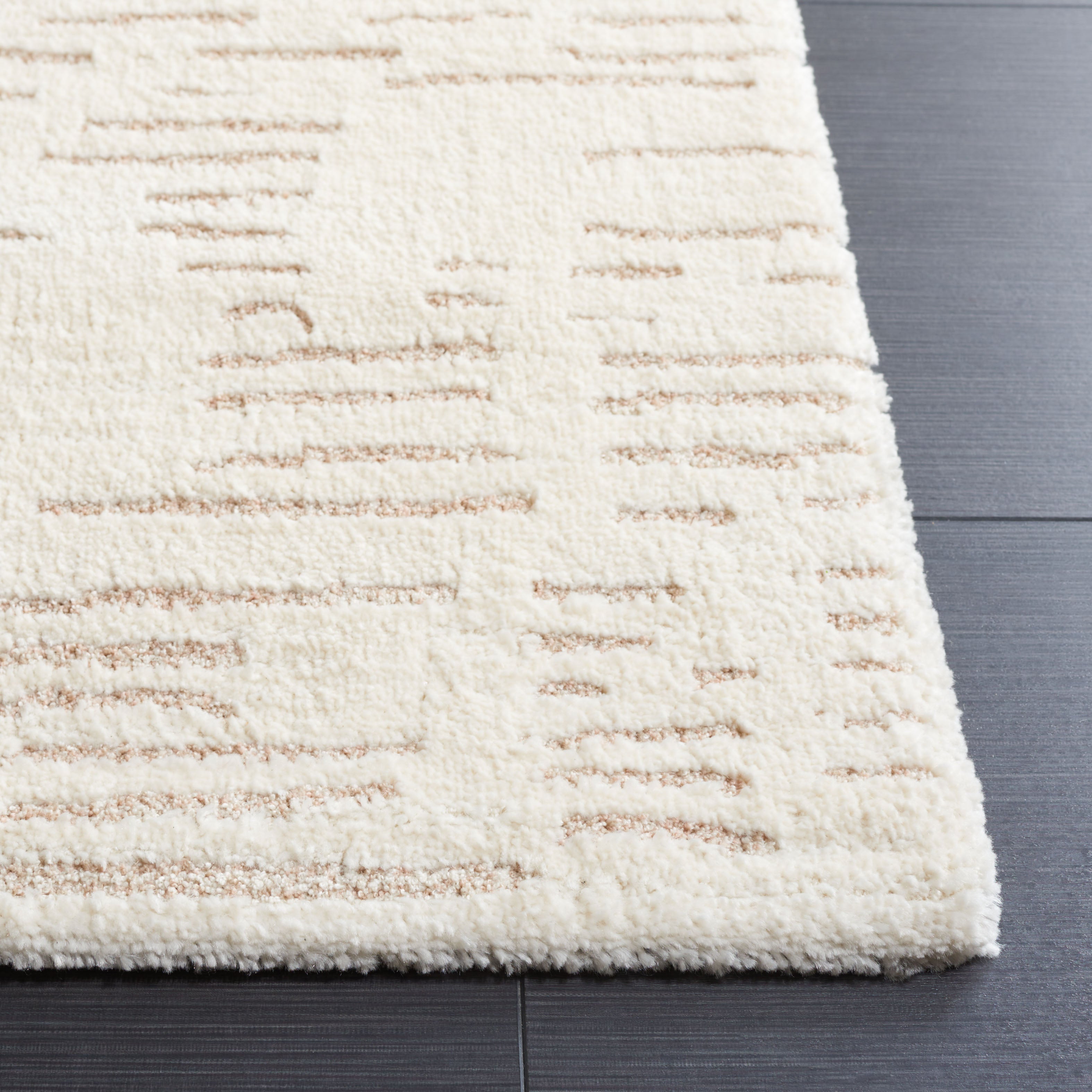 Ivory / Beige