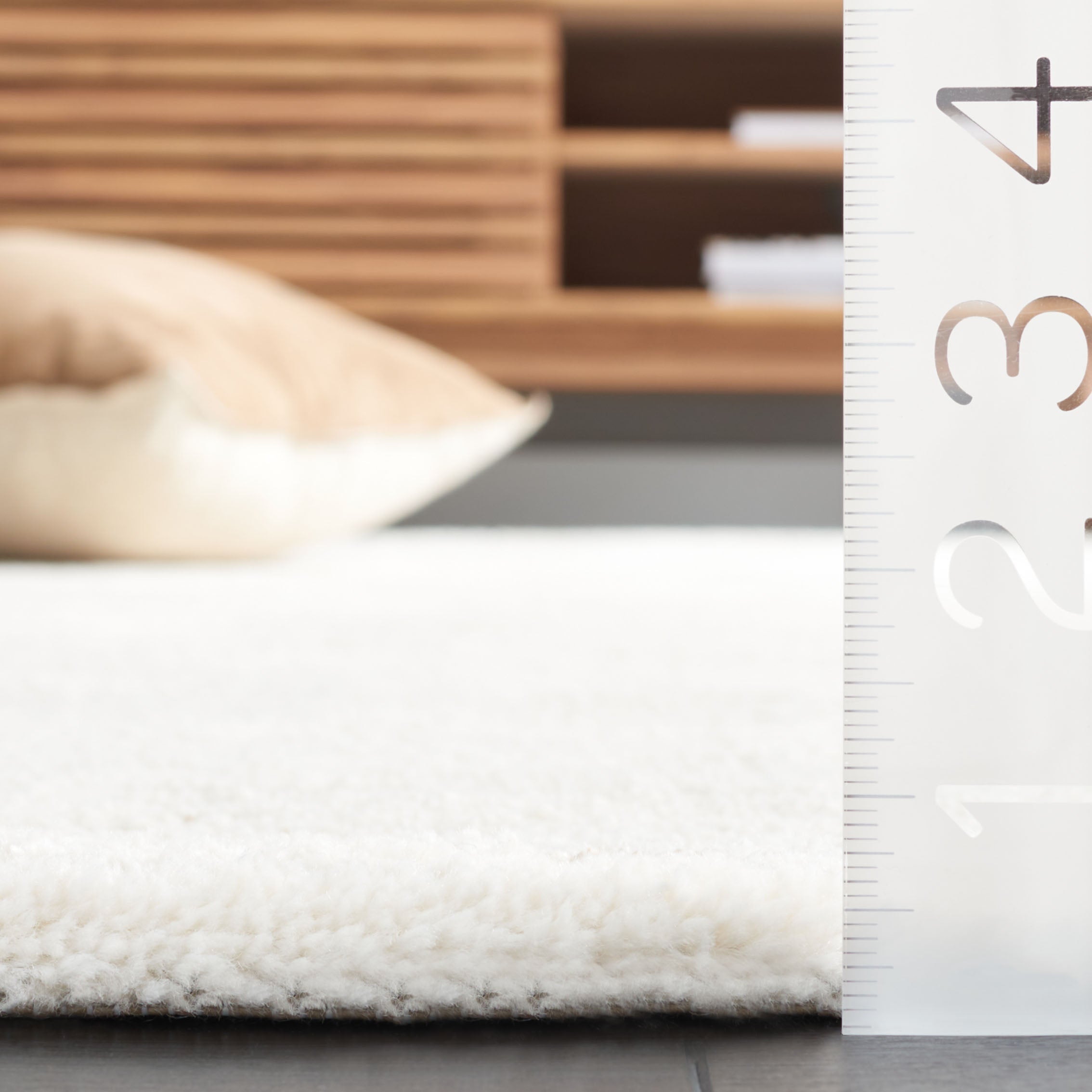Ivory / Beige
