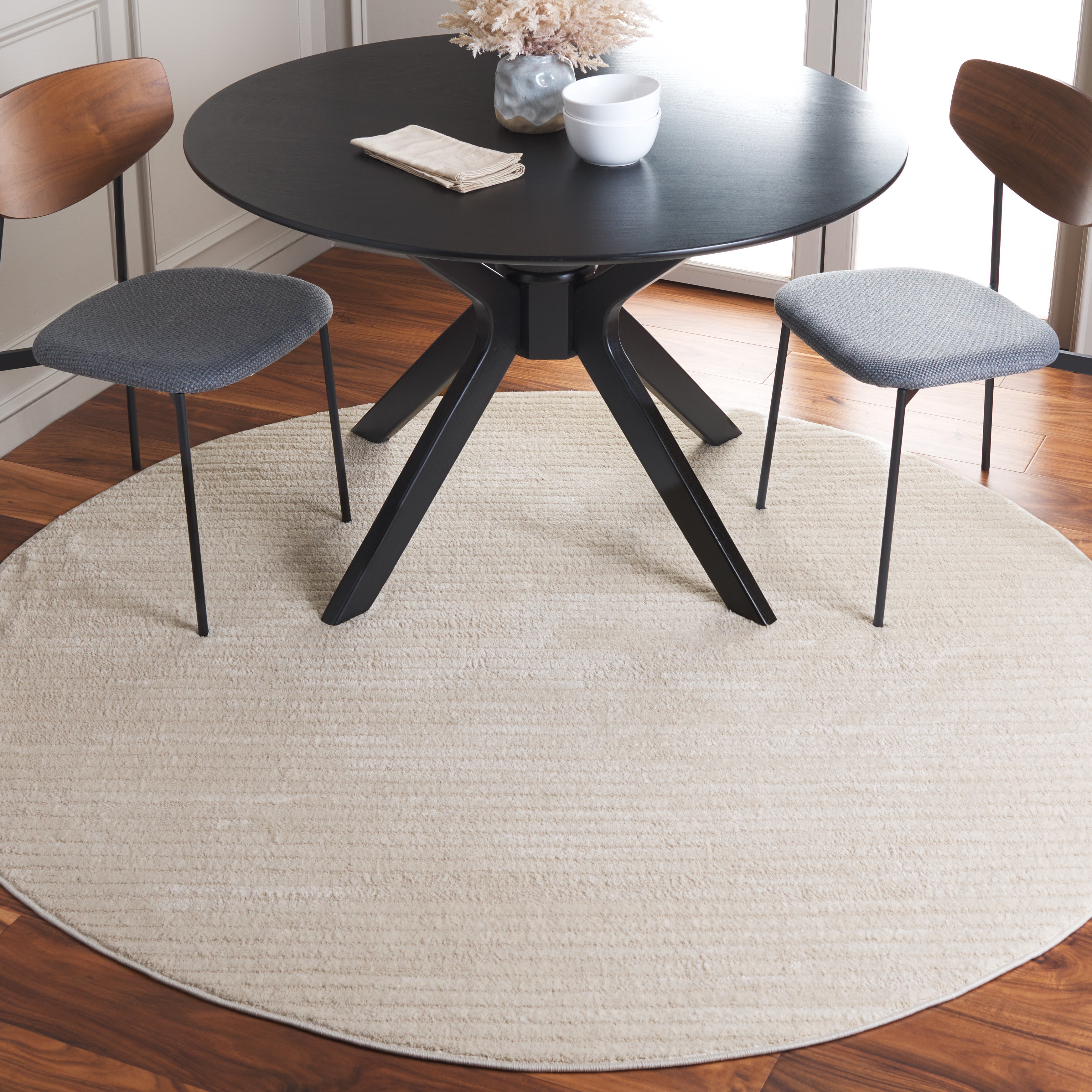 Ivory / Beige
