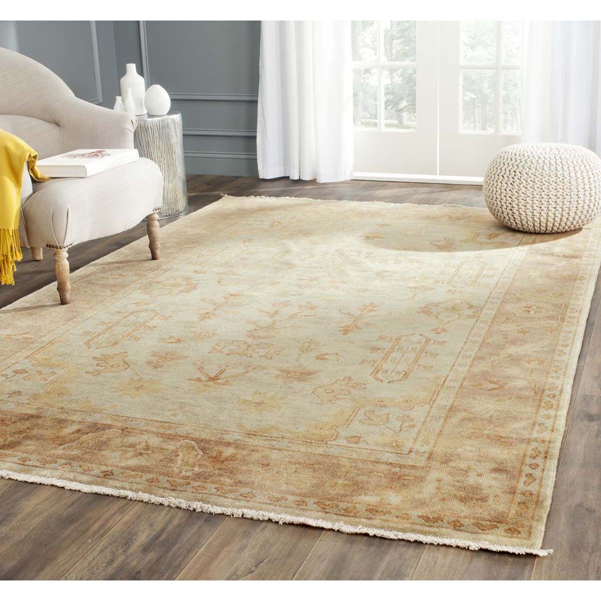 Oushak 112 Rug | Safavieh - OSH112A - Soft Green / Rust