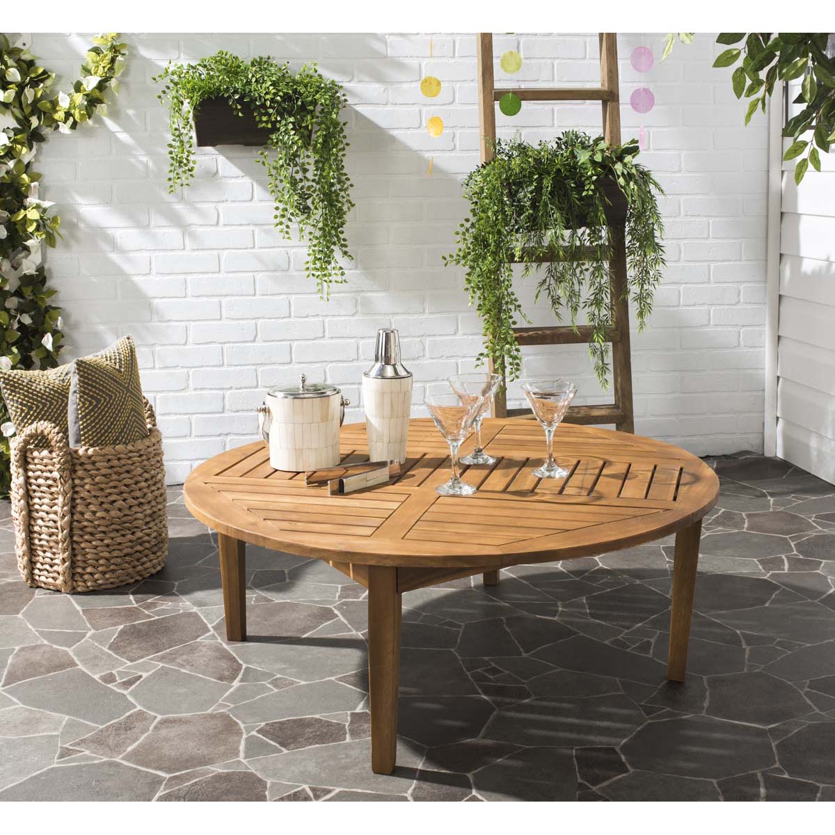 Safavieh Danville Round Table , PAT6715 - Natural
