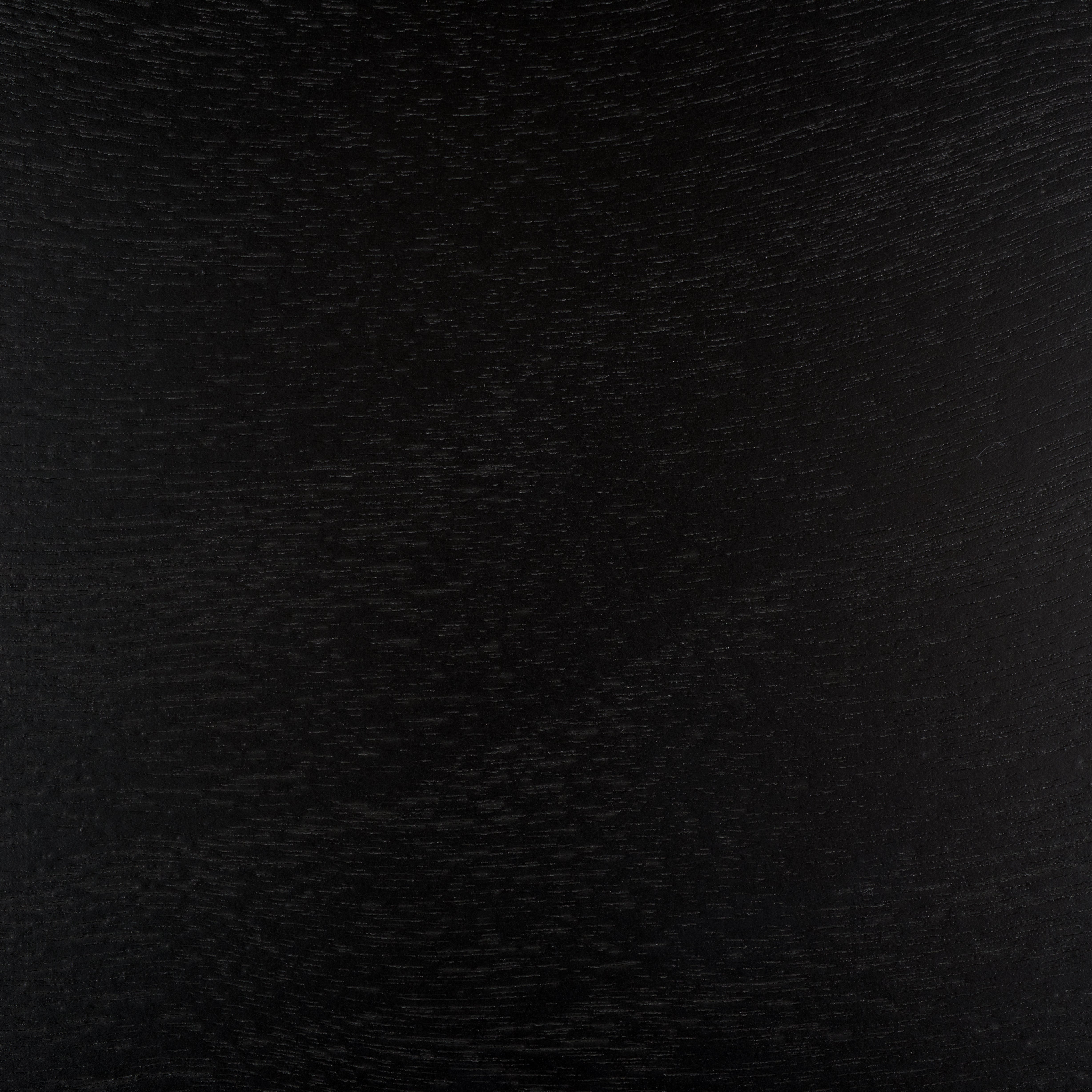 MATTE BLACK