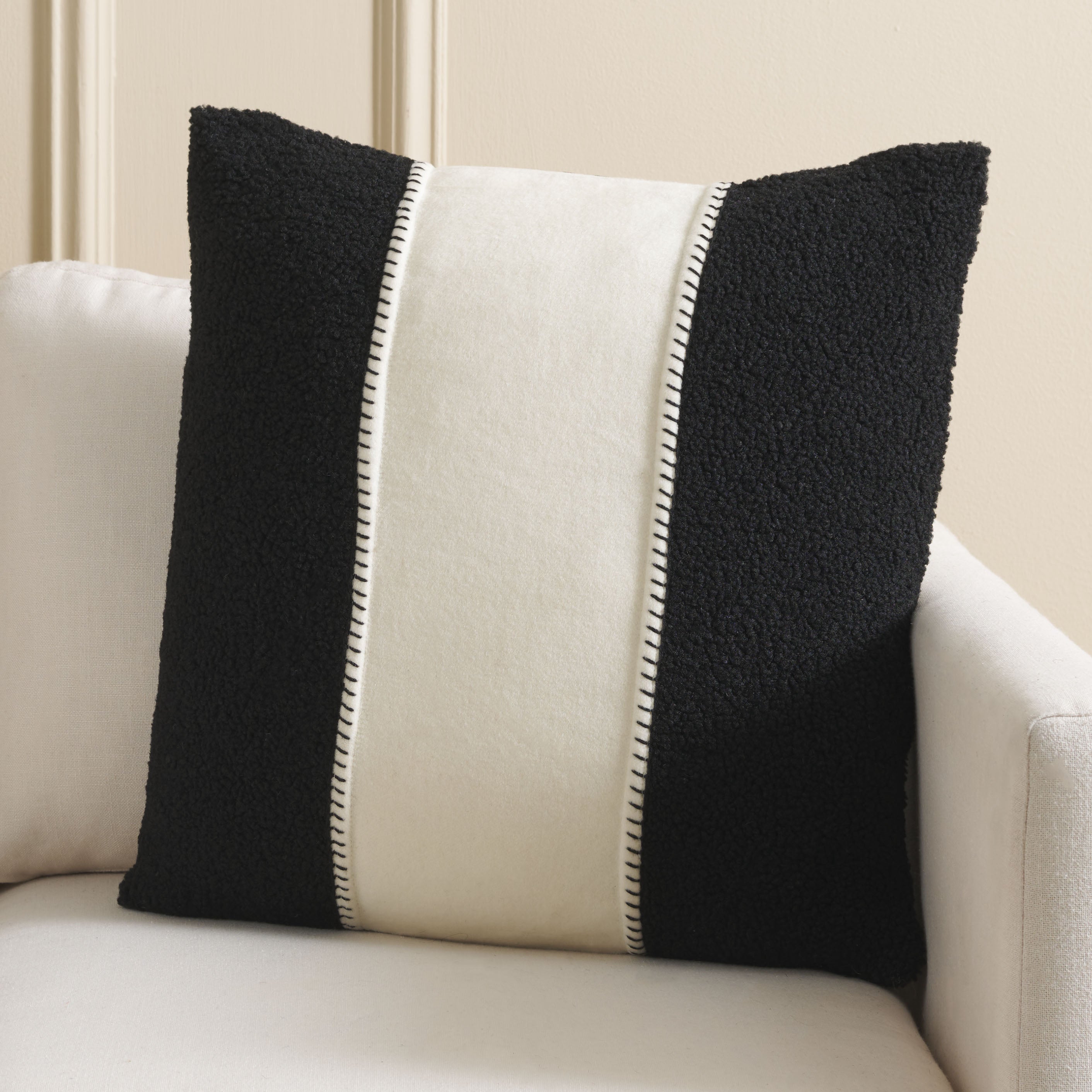 Black / Ivory