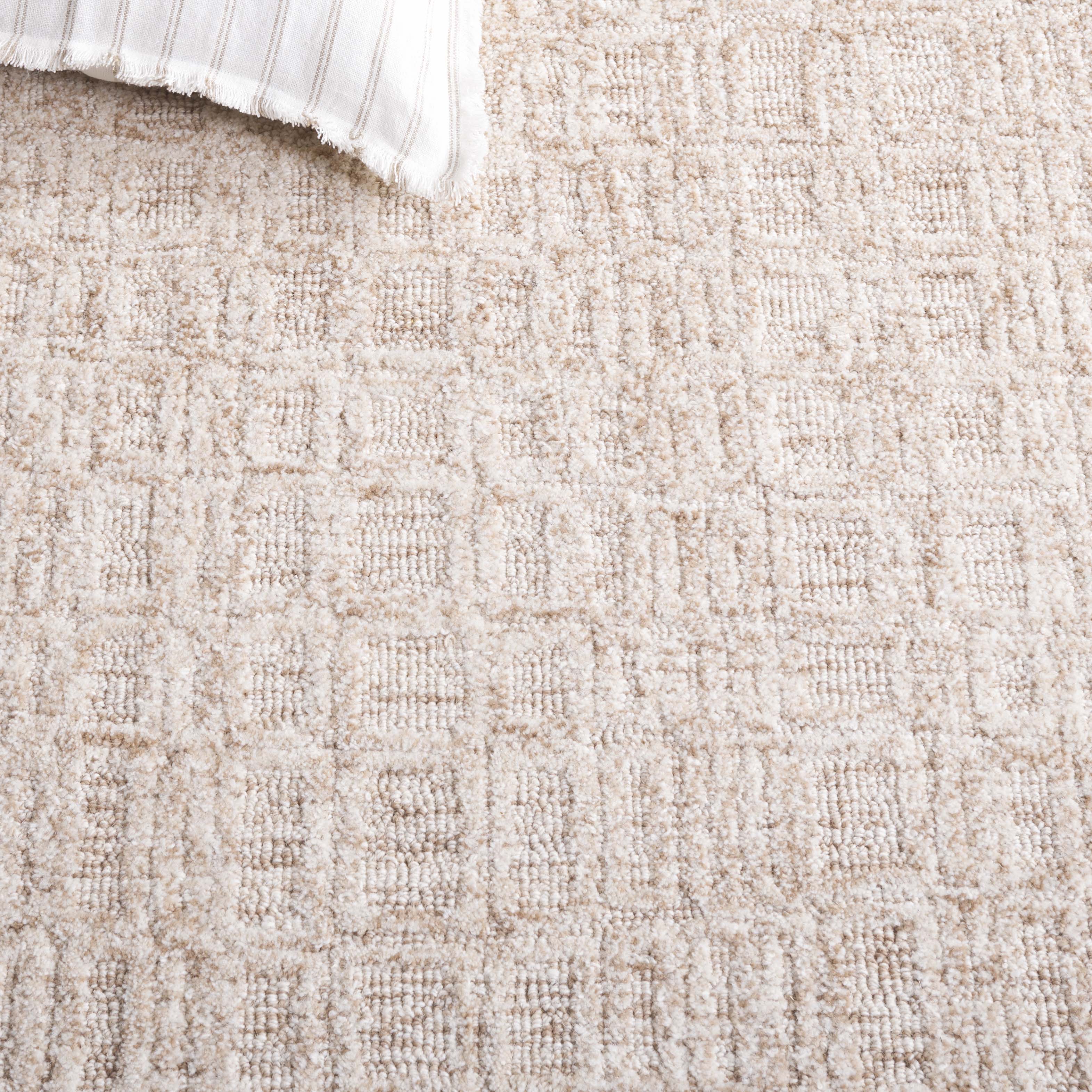Light Brown / Ivory