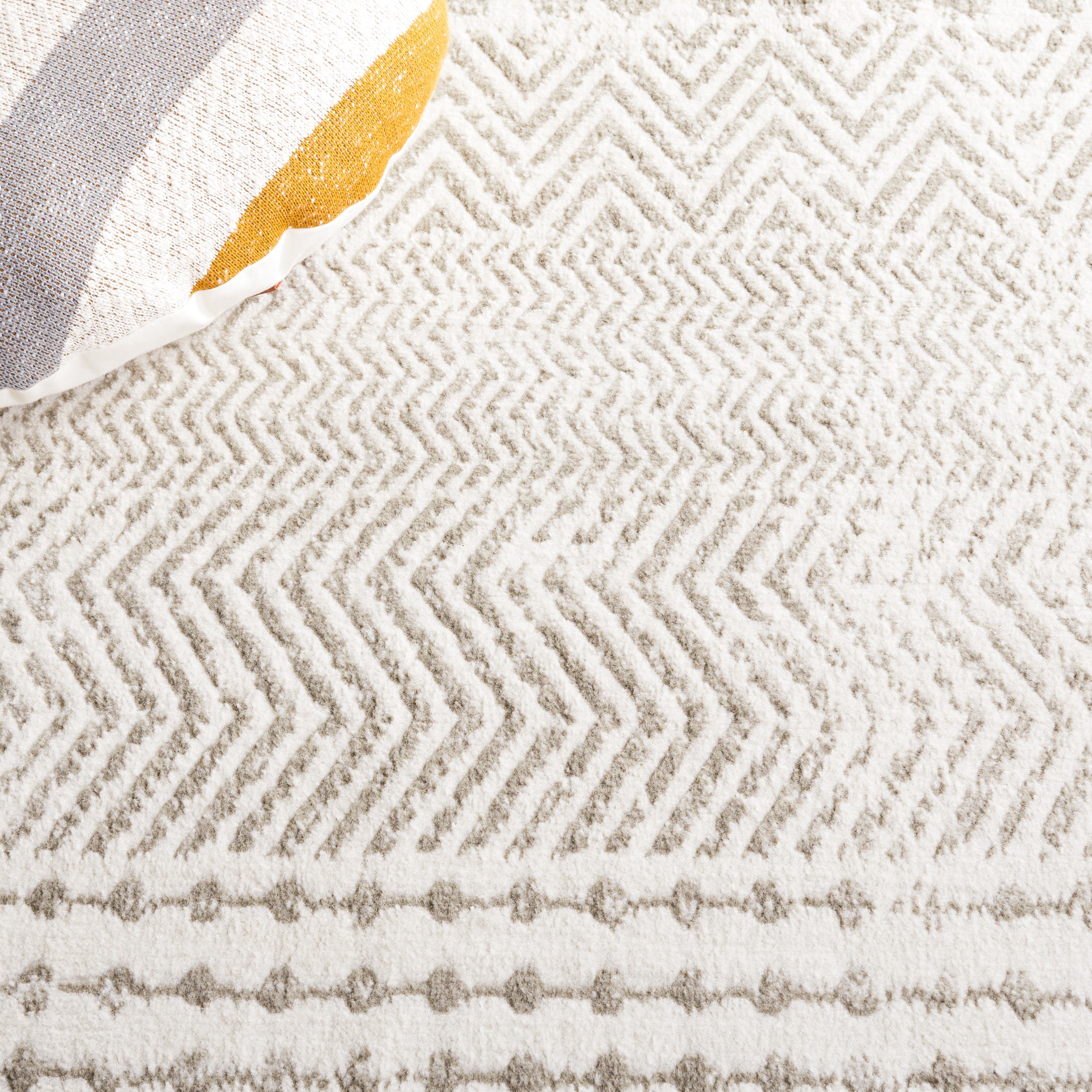 Ivory / Grey