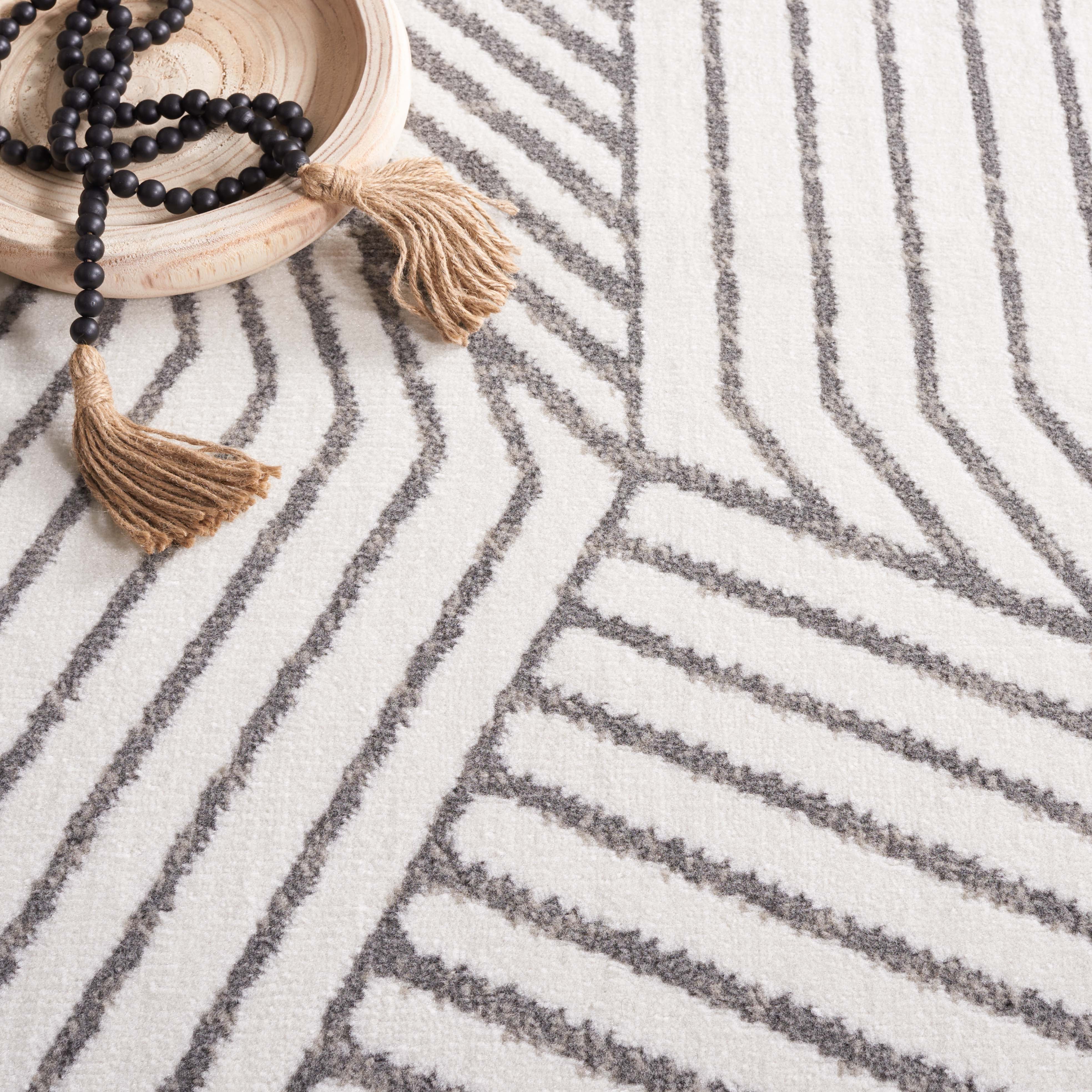 Ivory / Grey
