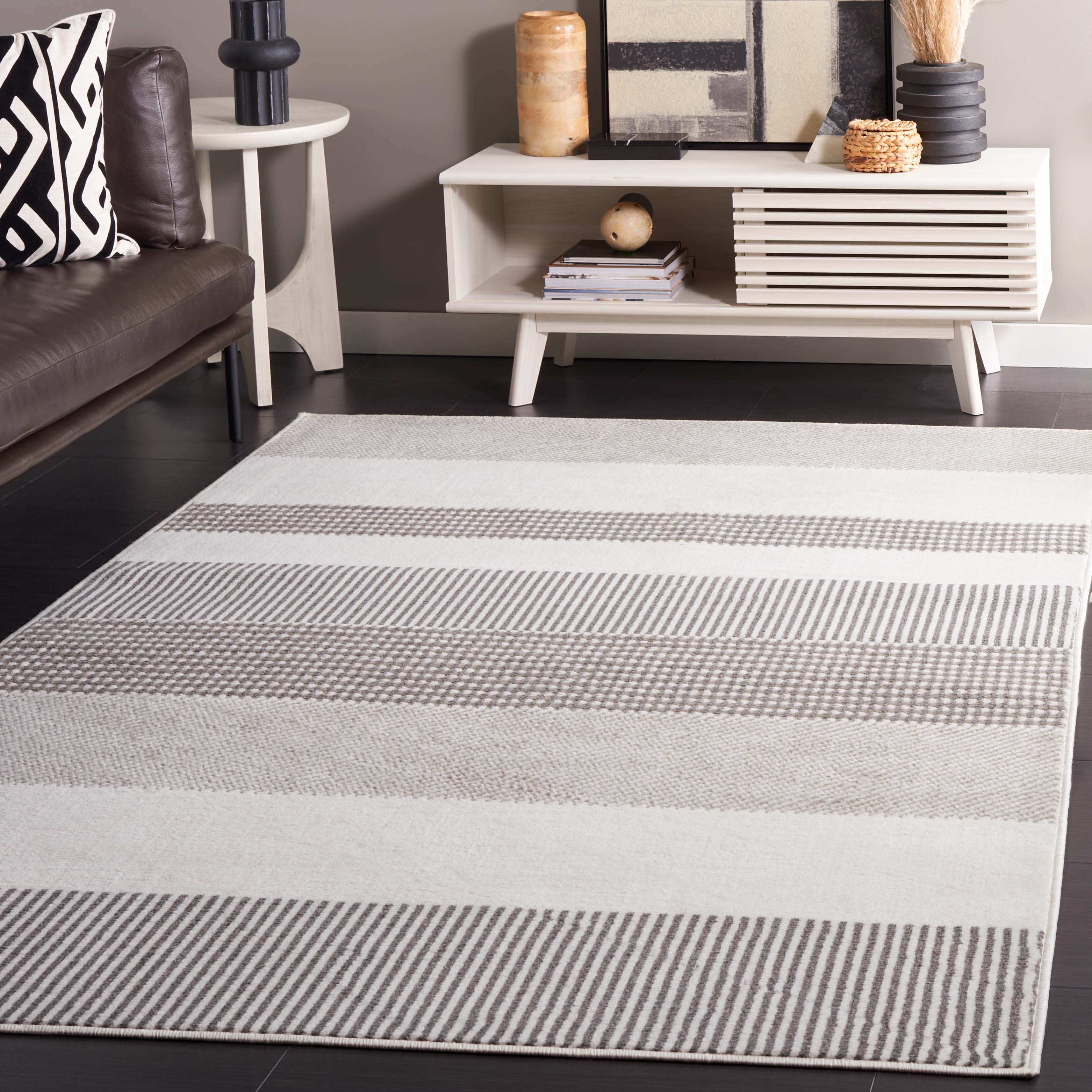 Ivory / Grey