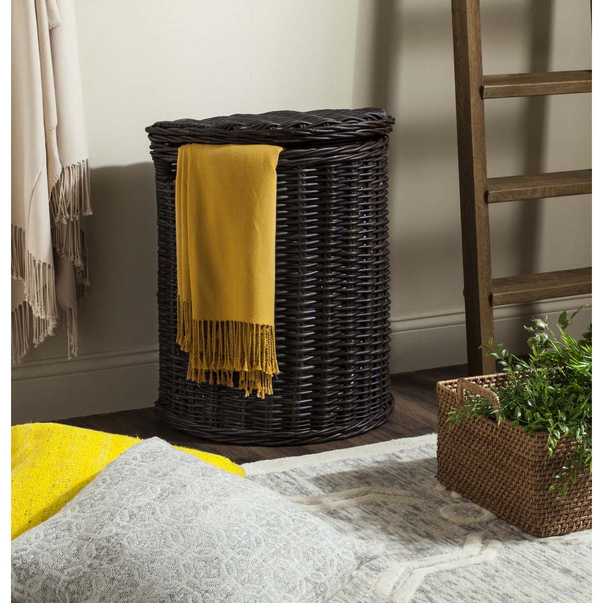 Safavieh Manzu Wicker Hamper - Brown