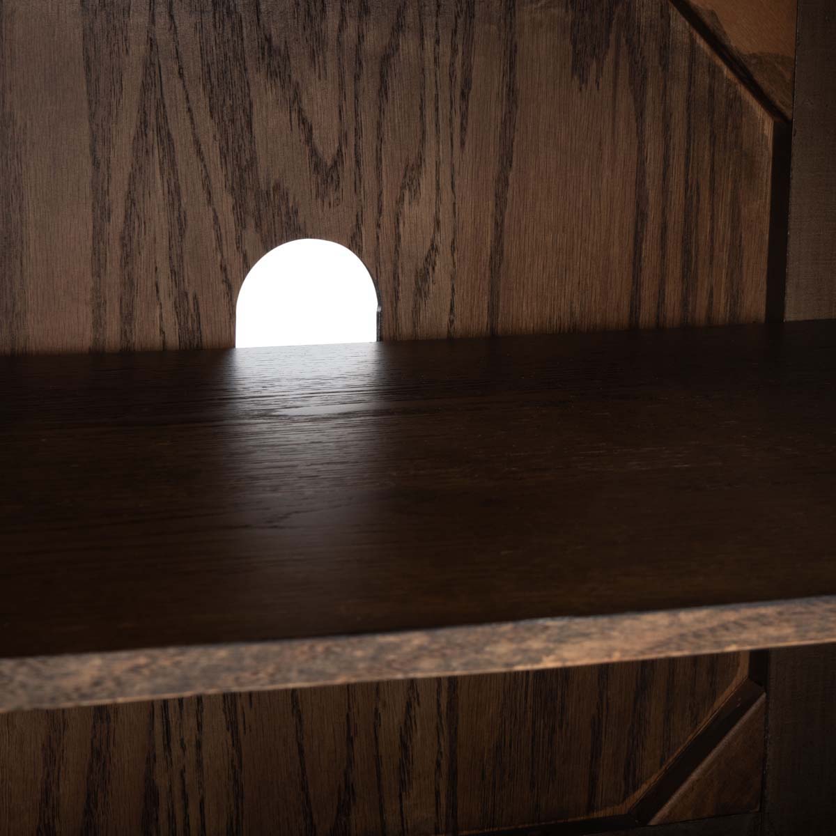 Elissa Mid-Century Large Media Stand | Safavieh Couture - SFV2115 - Medium Oak