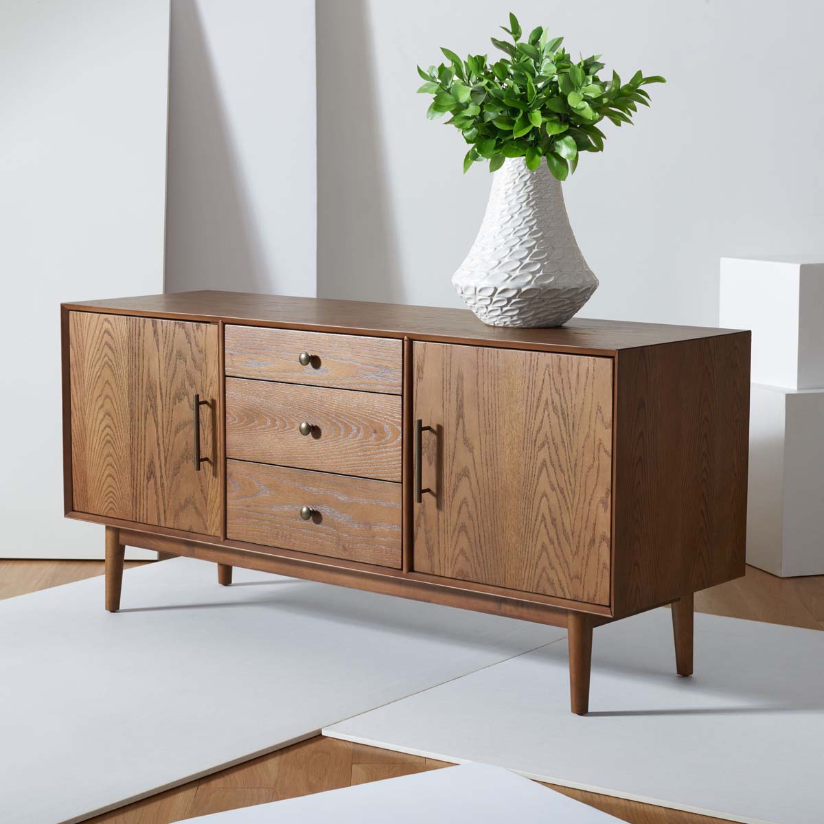 Elissa Mid-Century Large Media Stand | Safavieh Couture - SFV2115 - Medium Oak