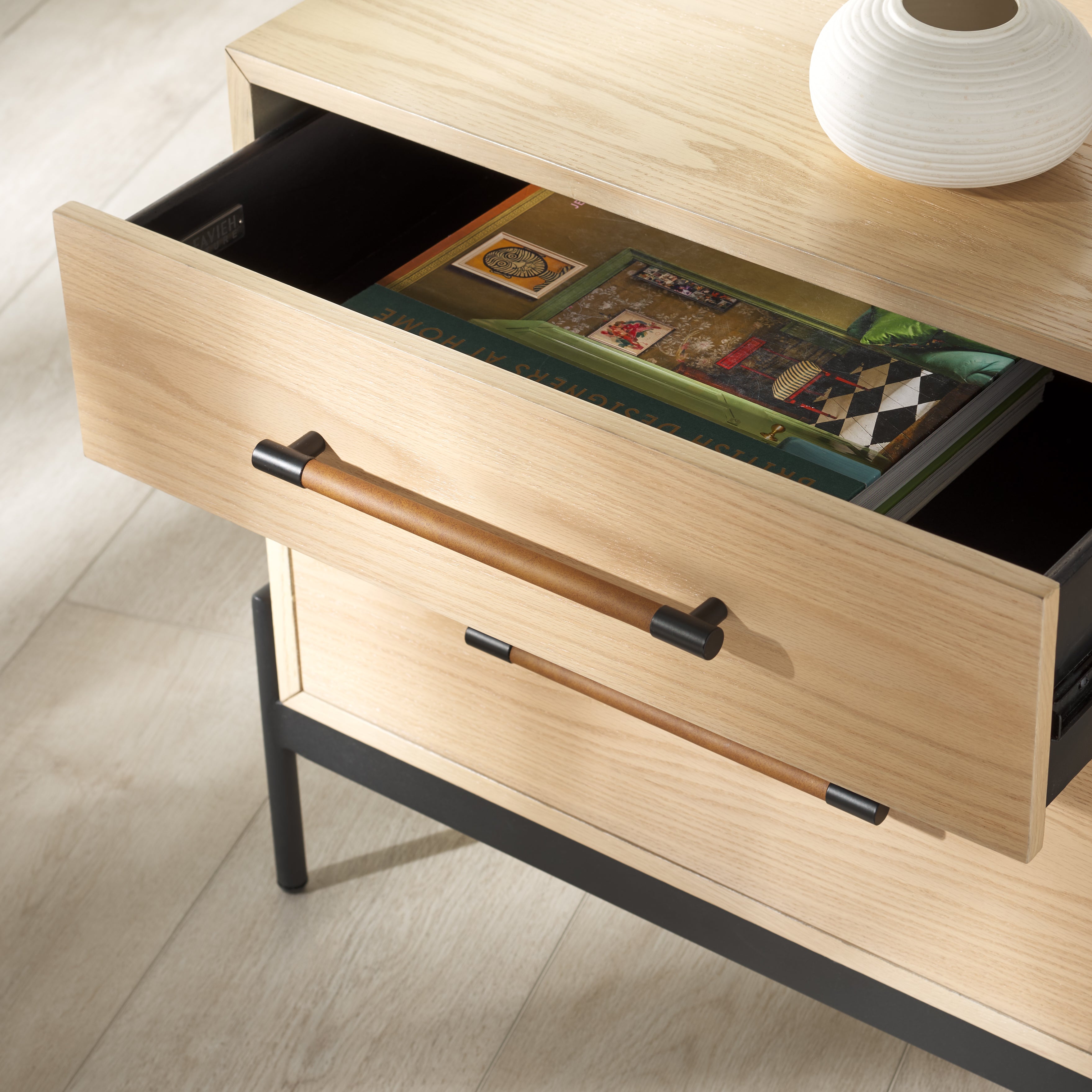 OAK / BLACK