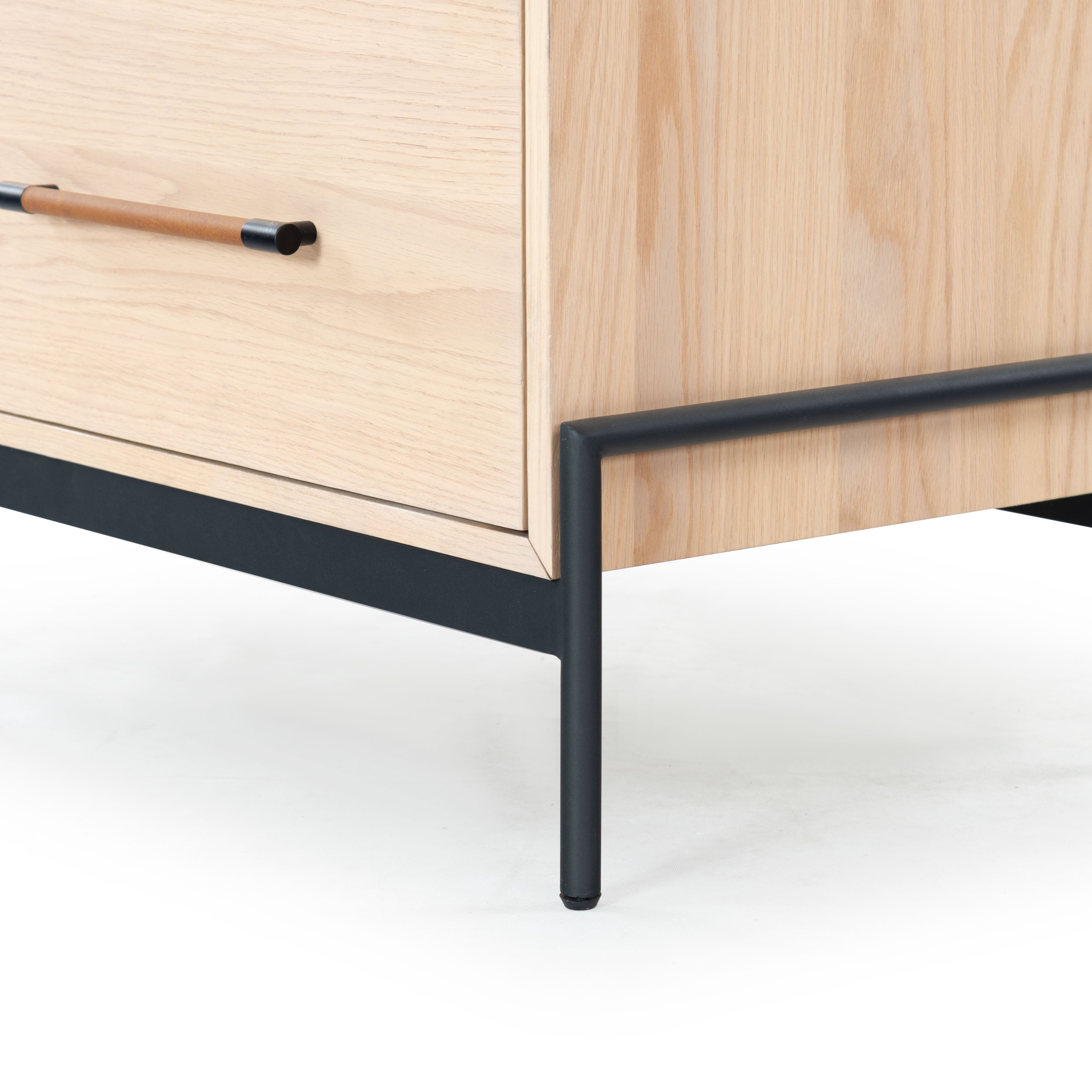OAK / BLACK
