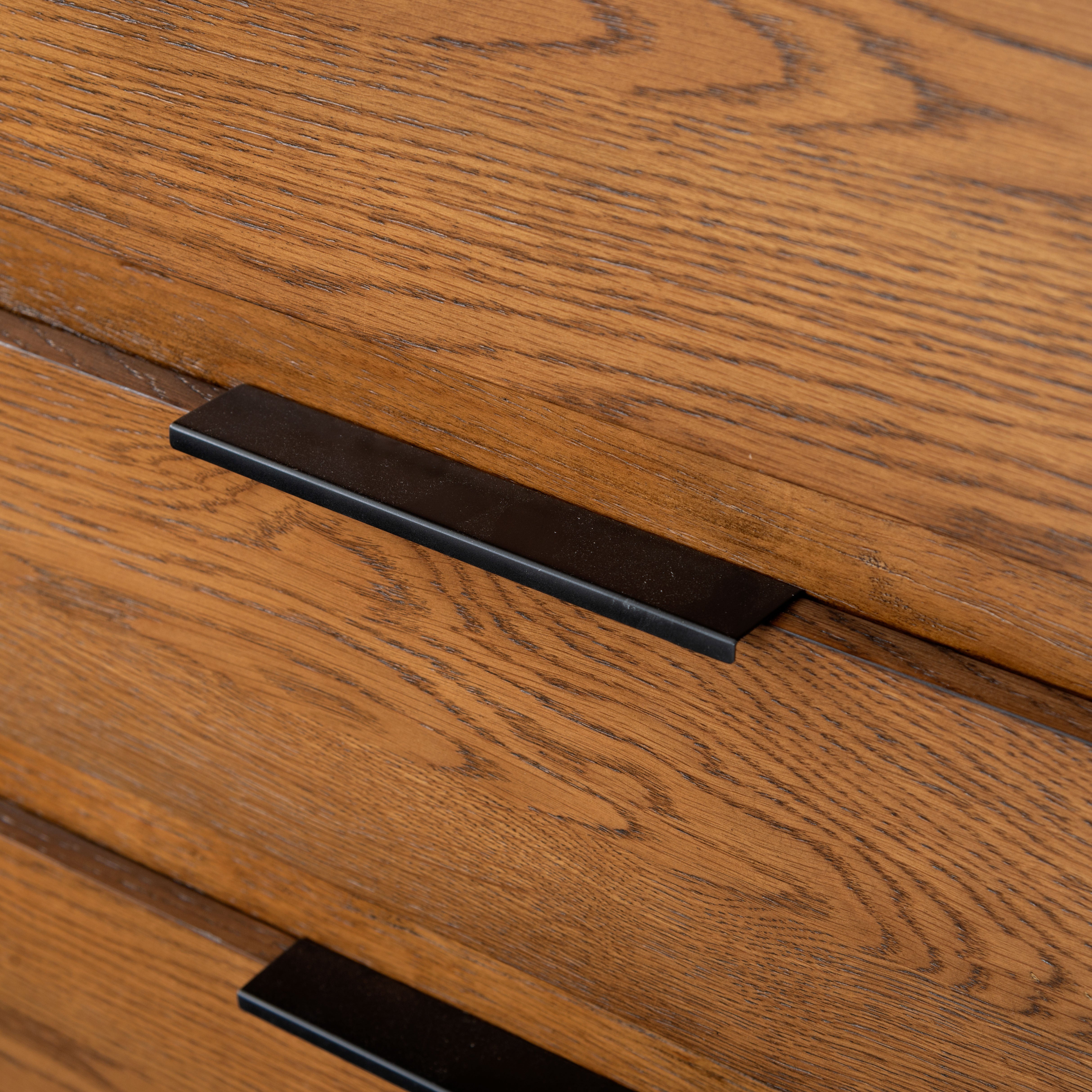 Medium Oak