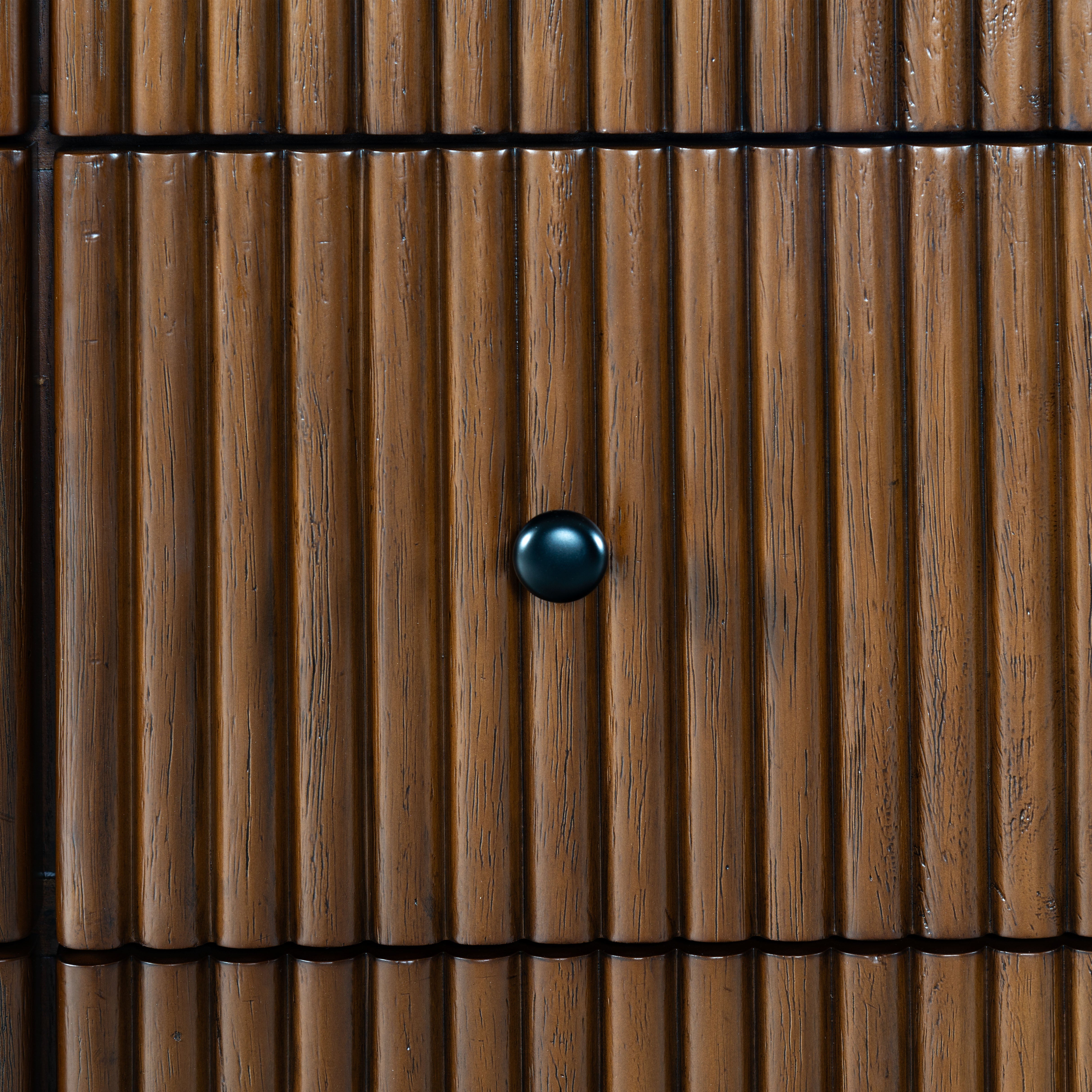 Medium Oak / Black