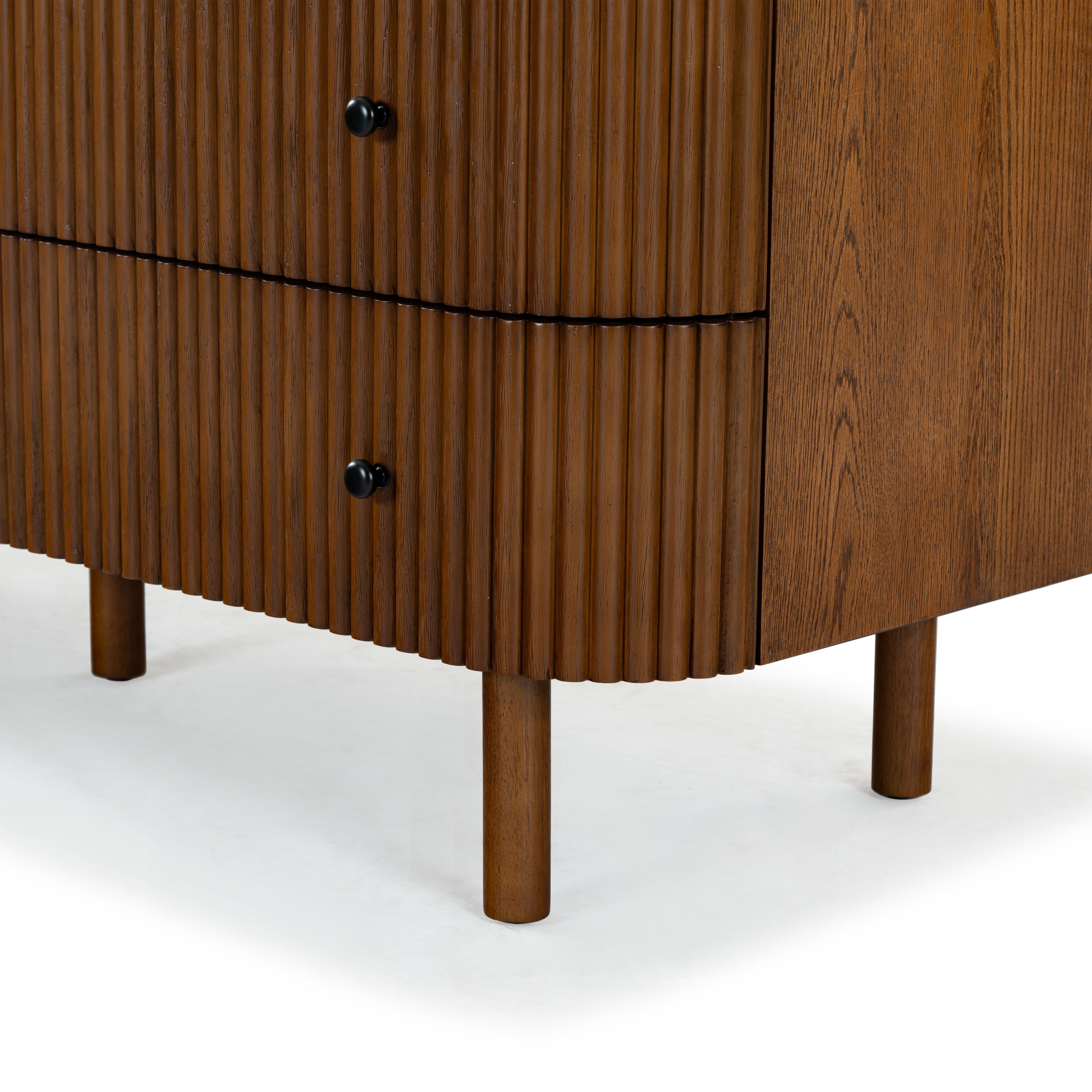 Medium Oak / Black