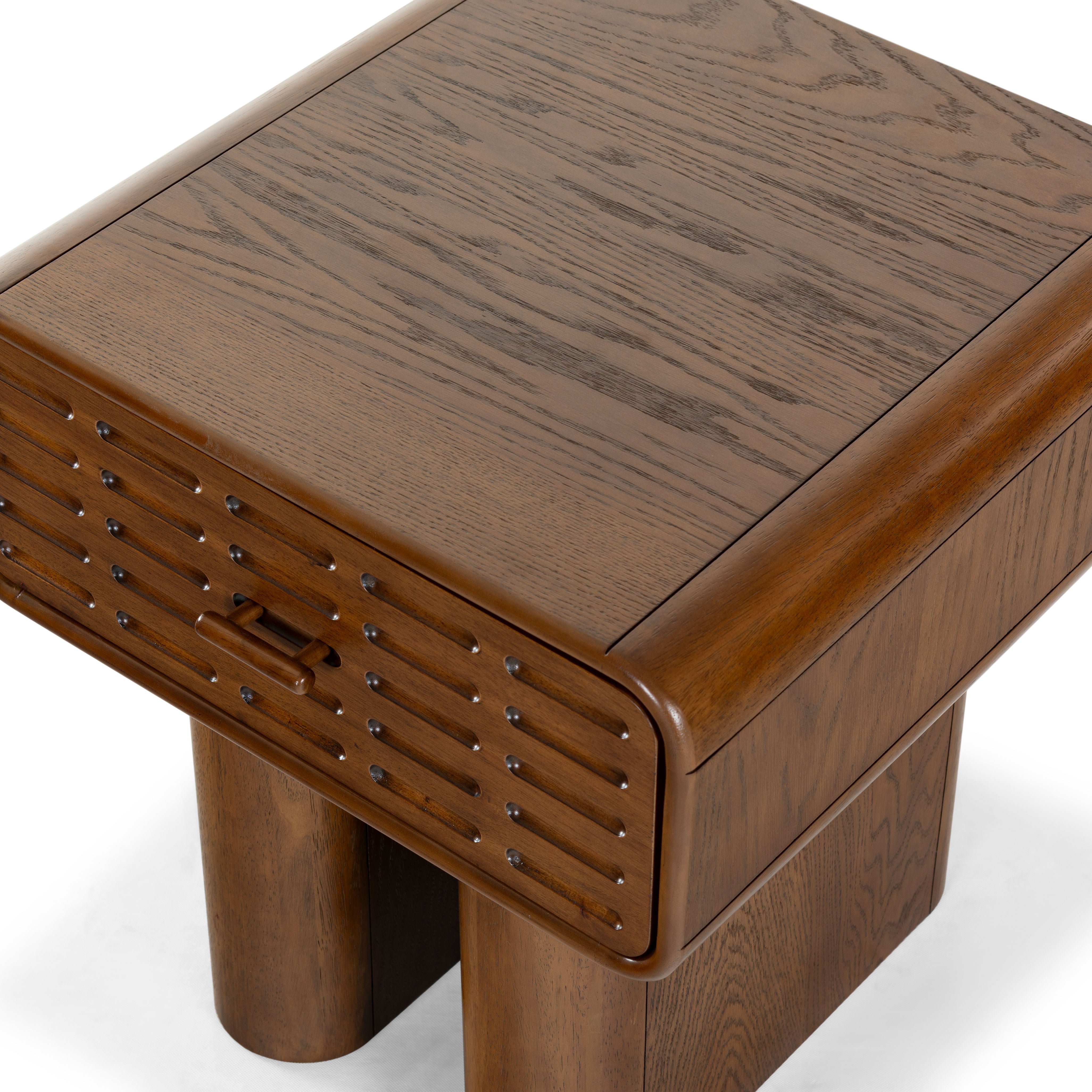 Medium Oak