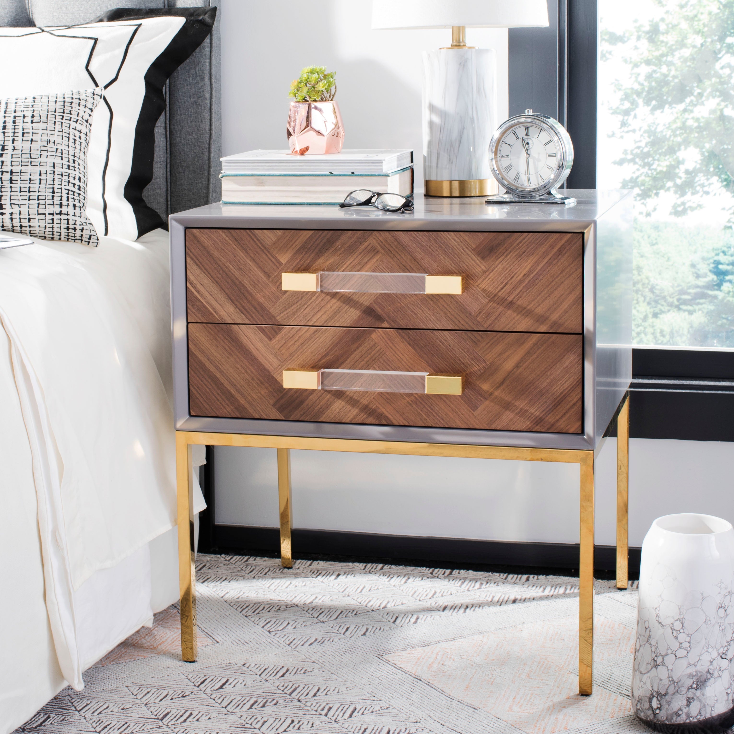 Walnut / Grey