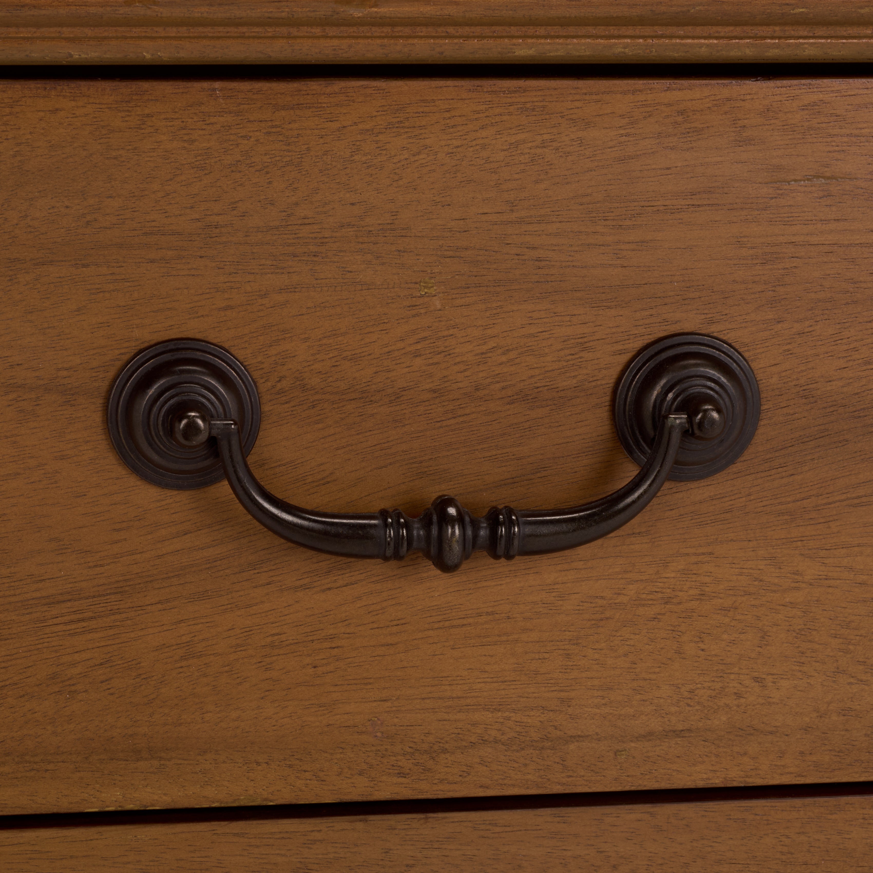 WALNUT / BLACK