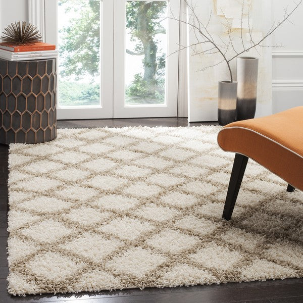 Dallas 258 Shag Rug | Safavieh - SGDS258 - Ivory / Beige