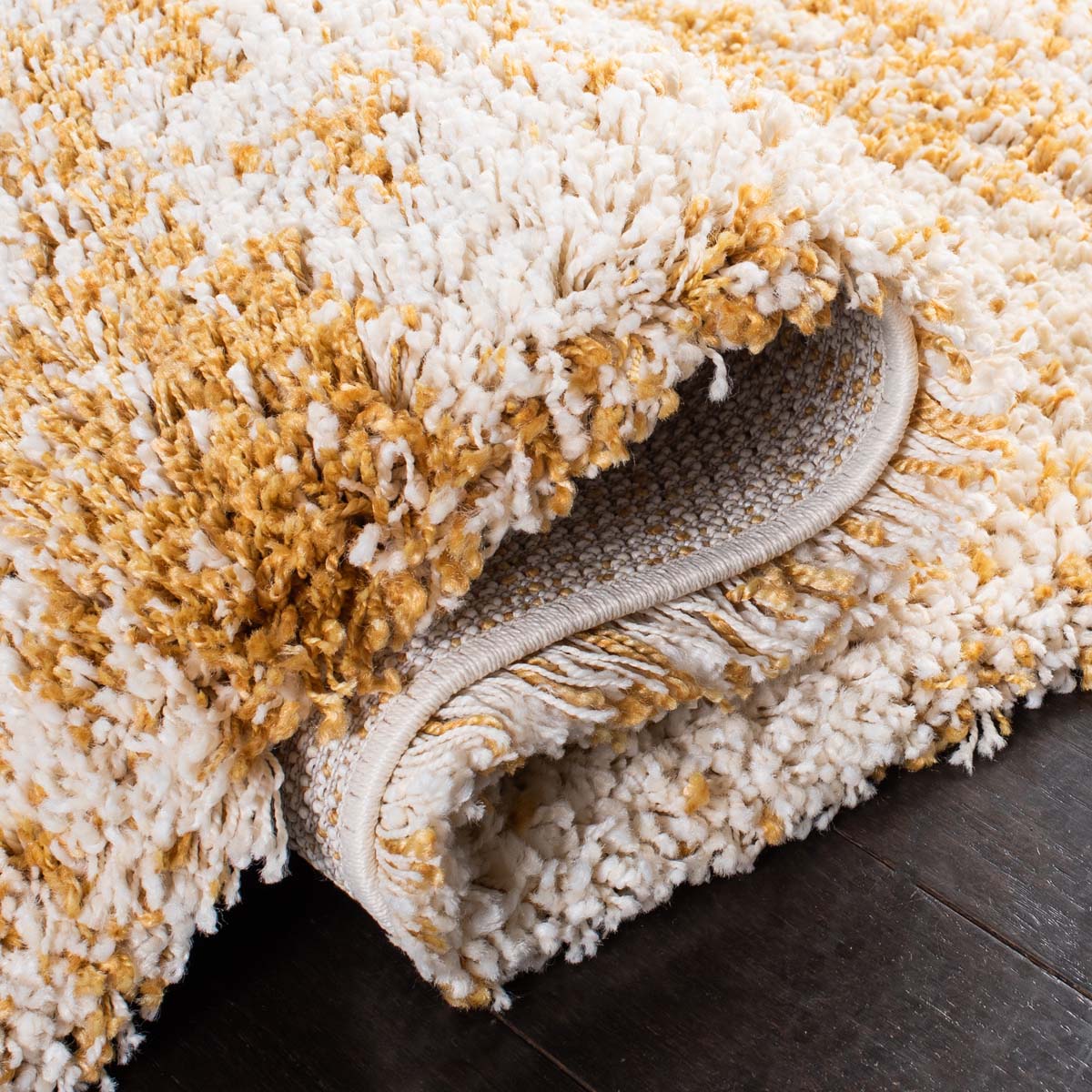 Safavieh Hudson Shag 206 Rug, SGH206 - Ivory / Gold