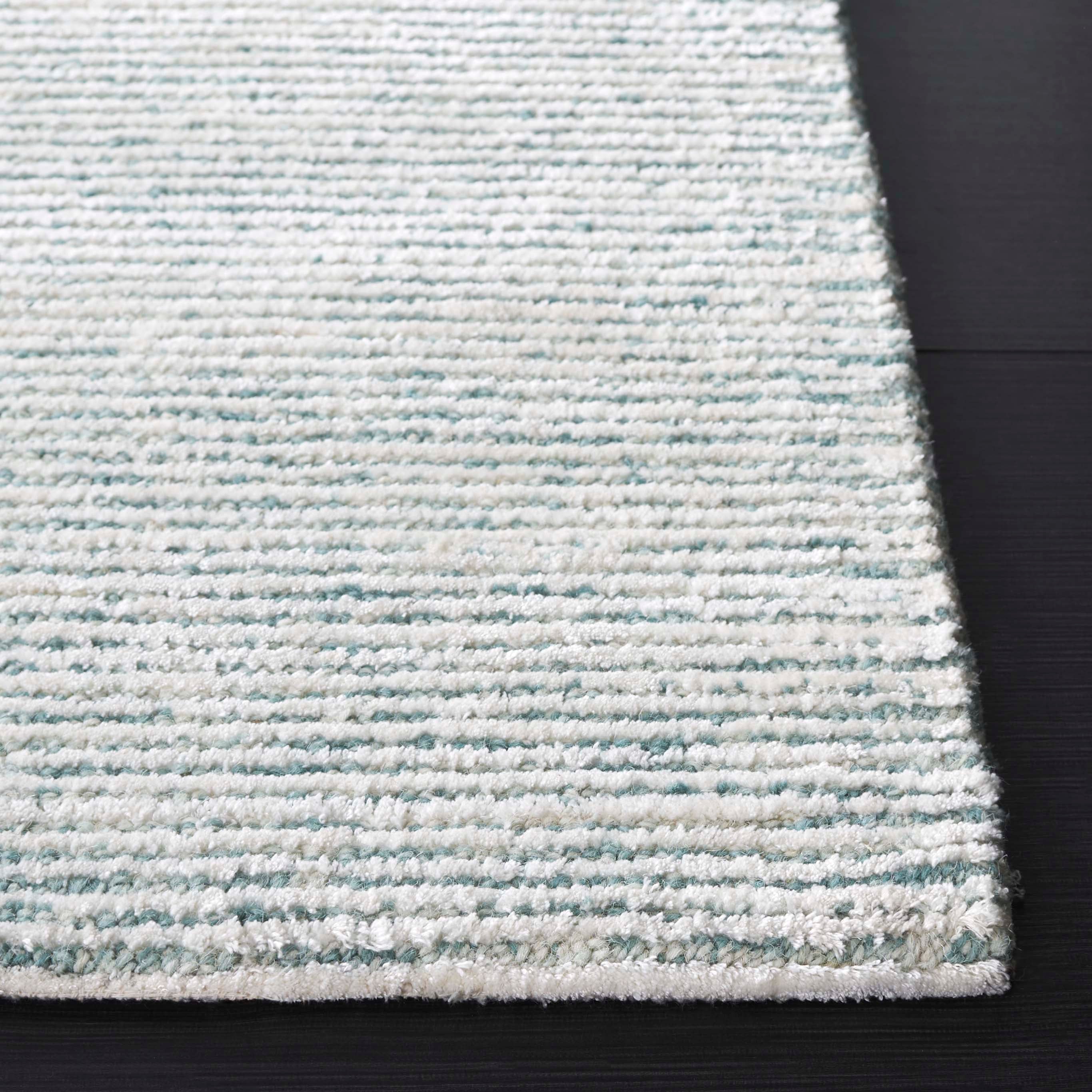 Turquoise / Ivory