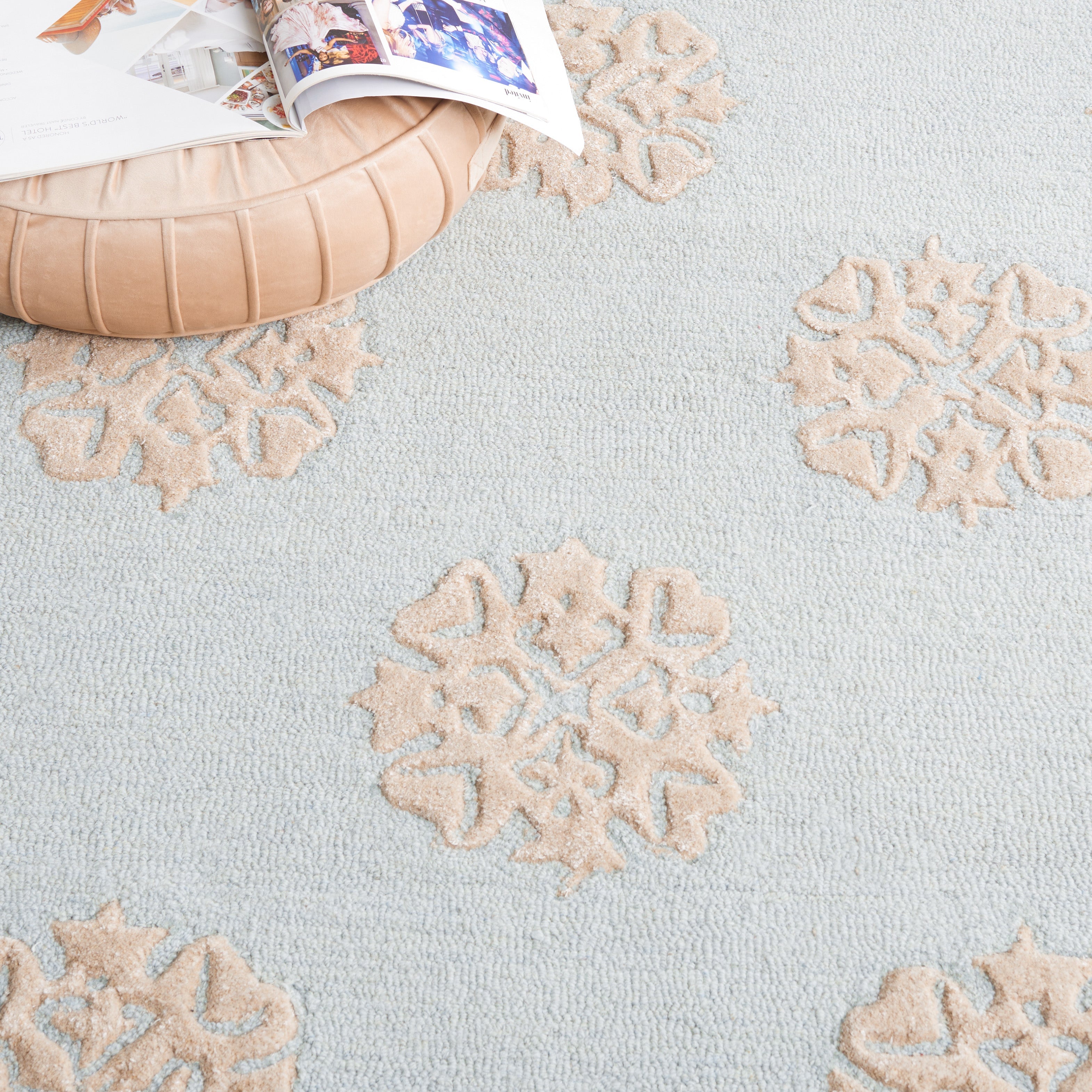 Light Blue / Beige