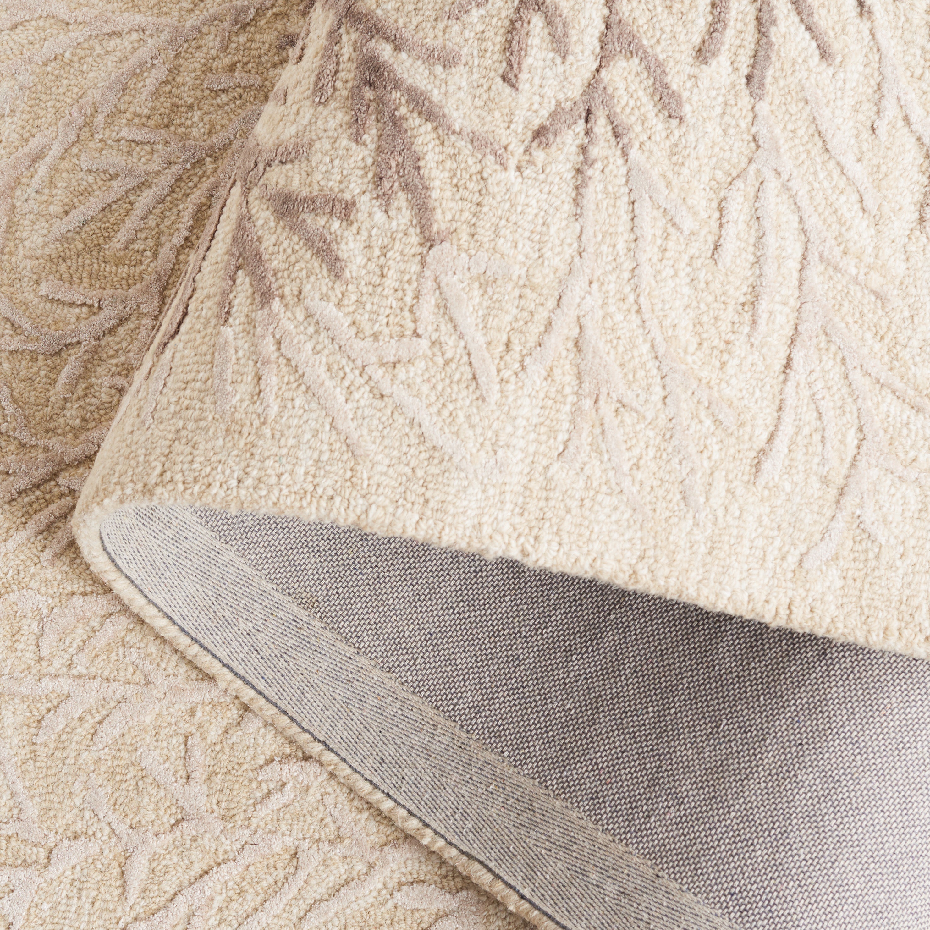 Beige / Brown