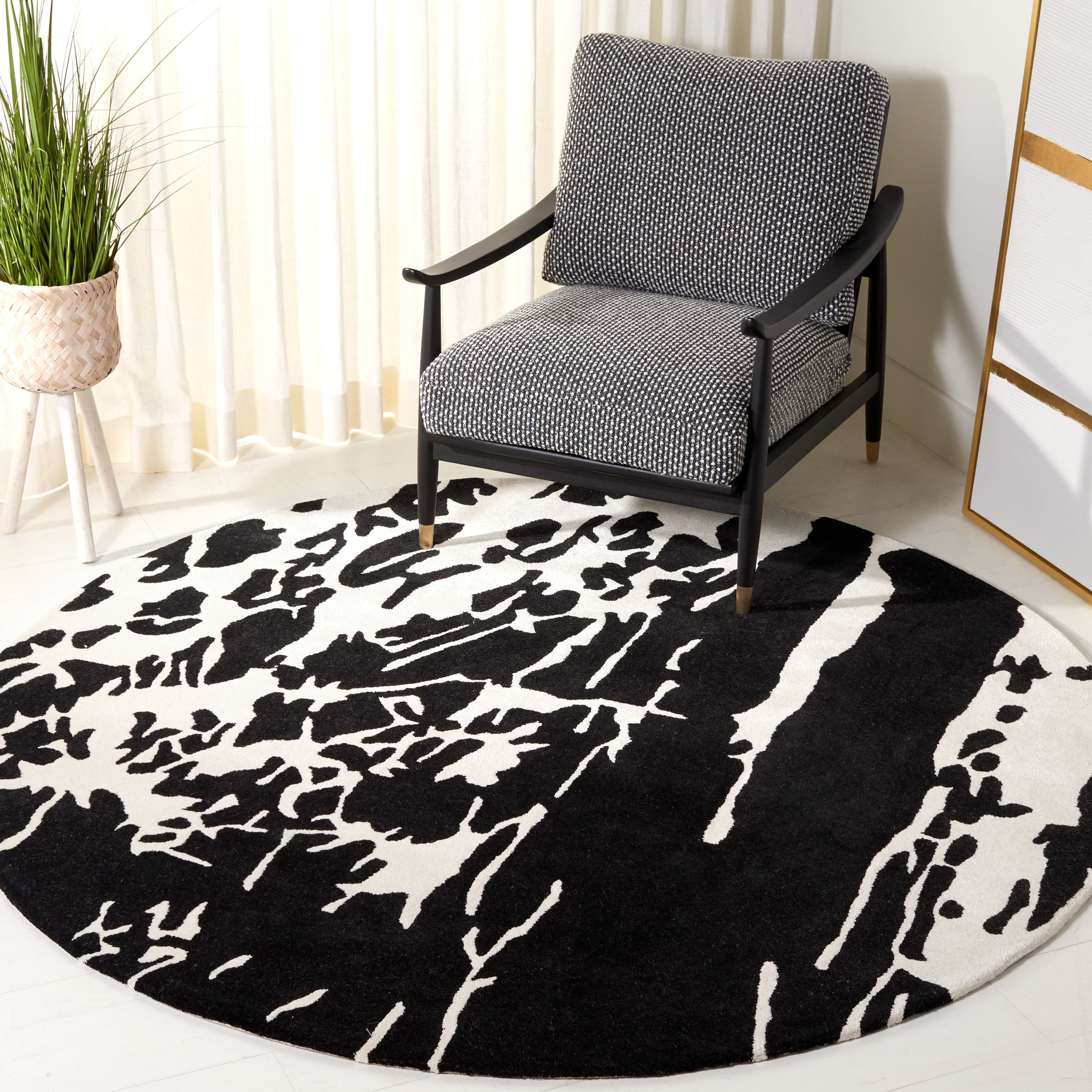 Black / Ivory