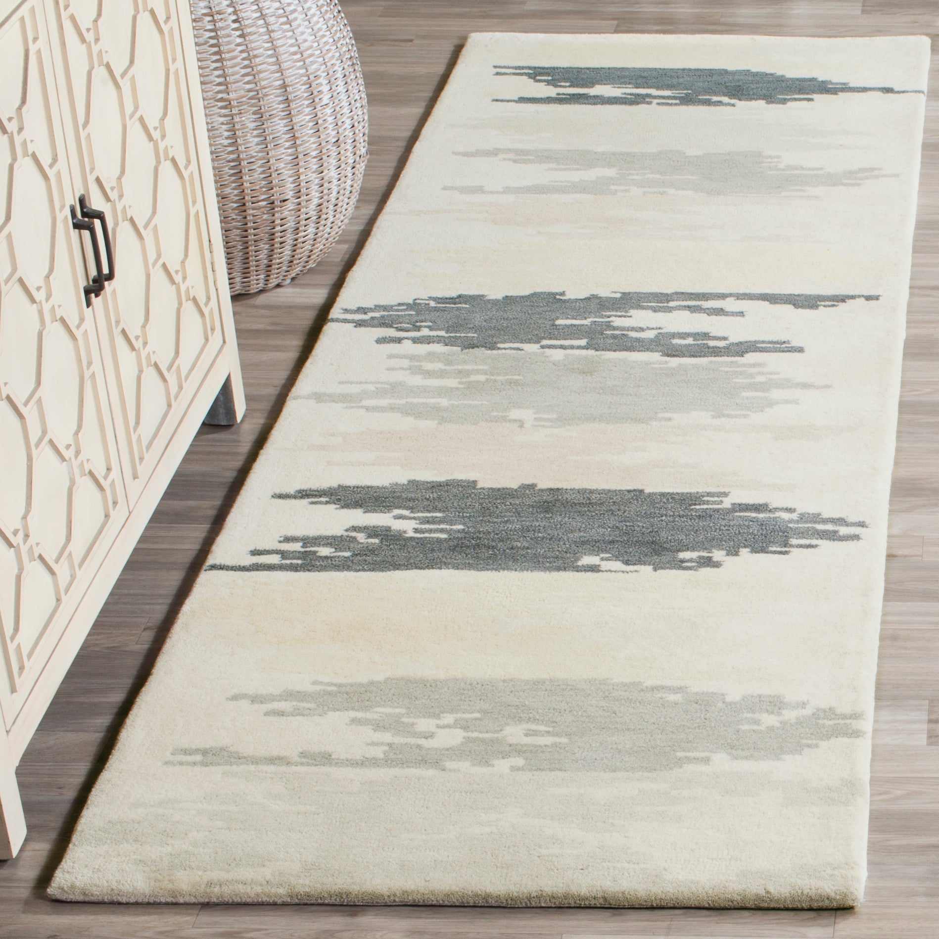 Ivory / Grey