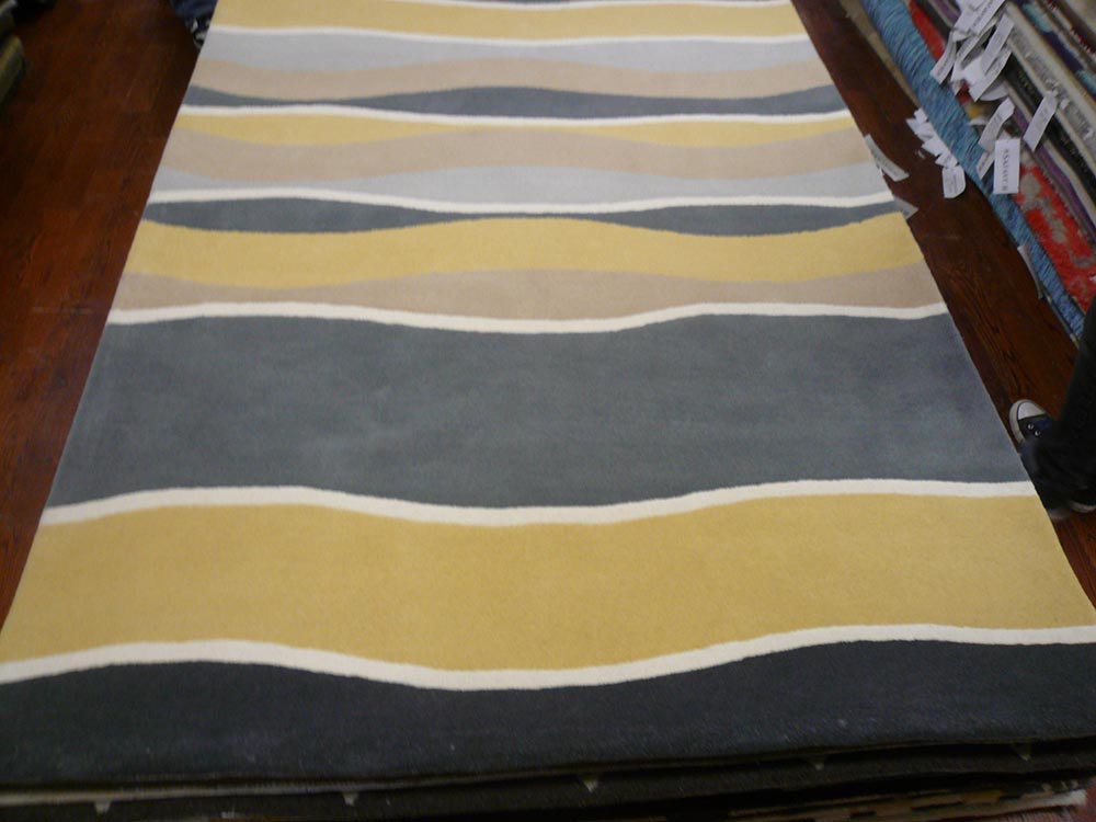 Grey / Gold
