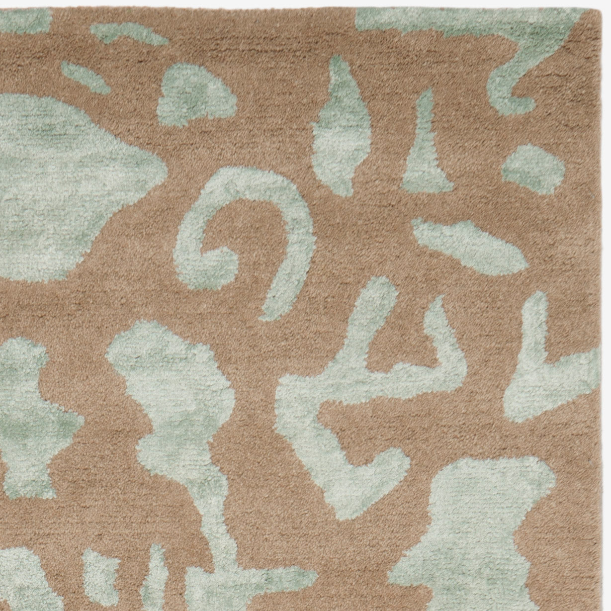 Taupe / Light Blue