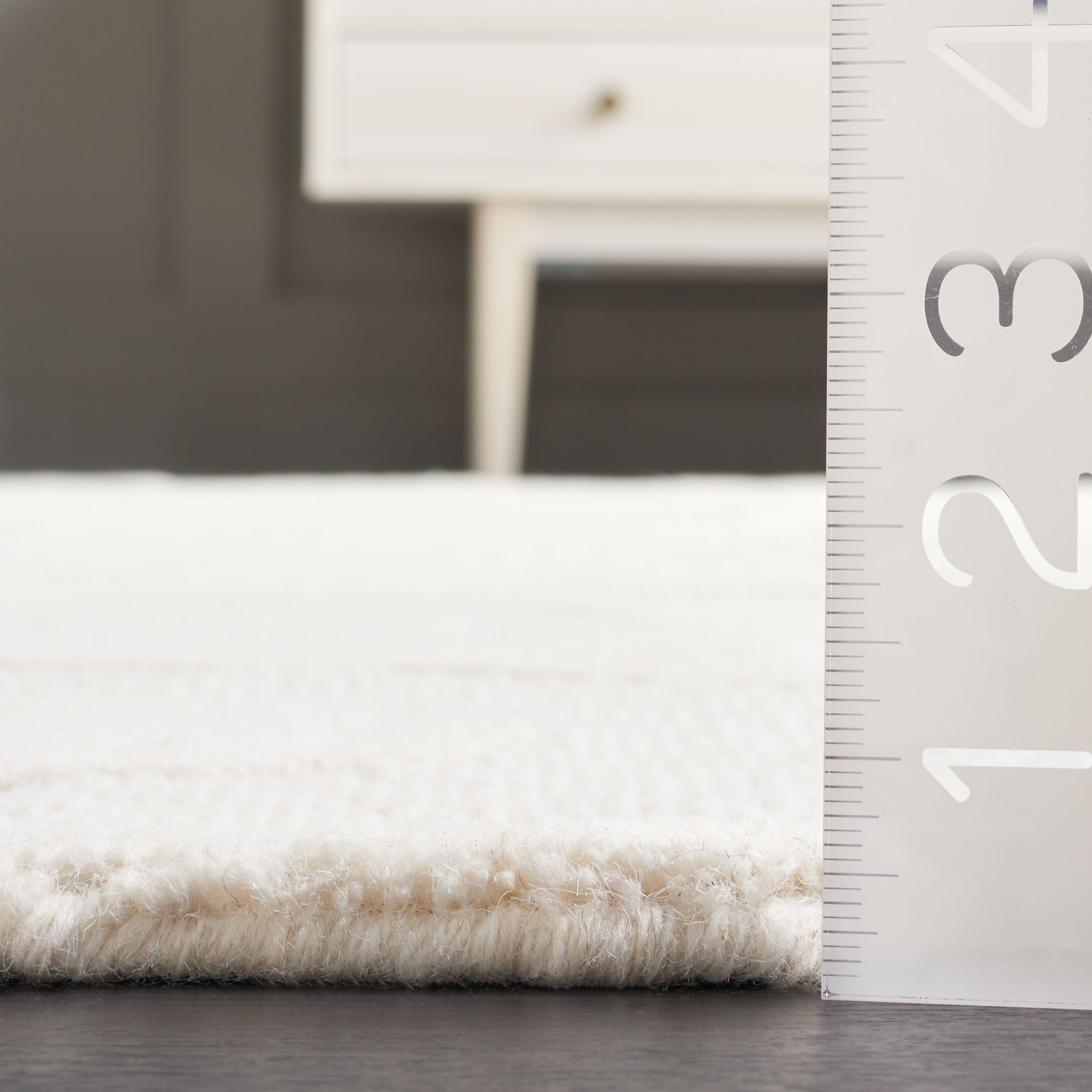 Beige / Ivory