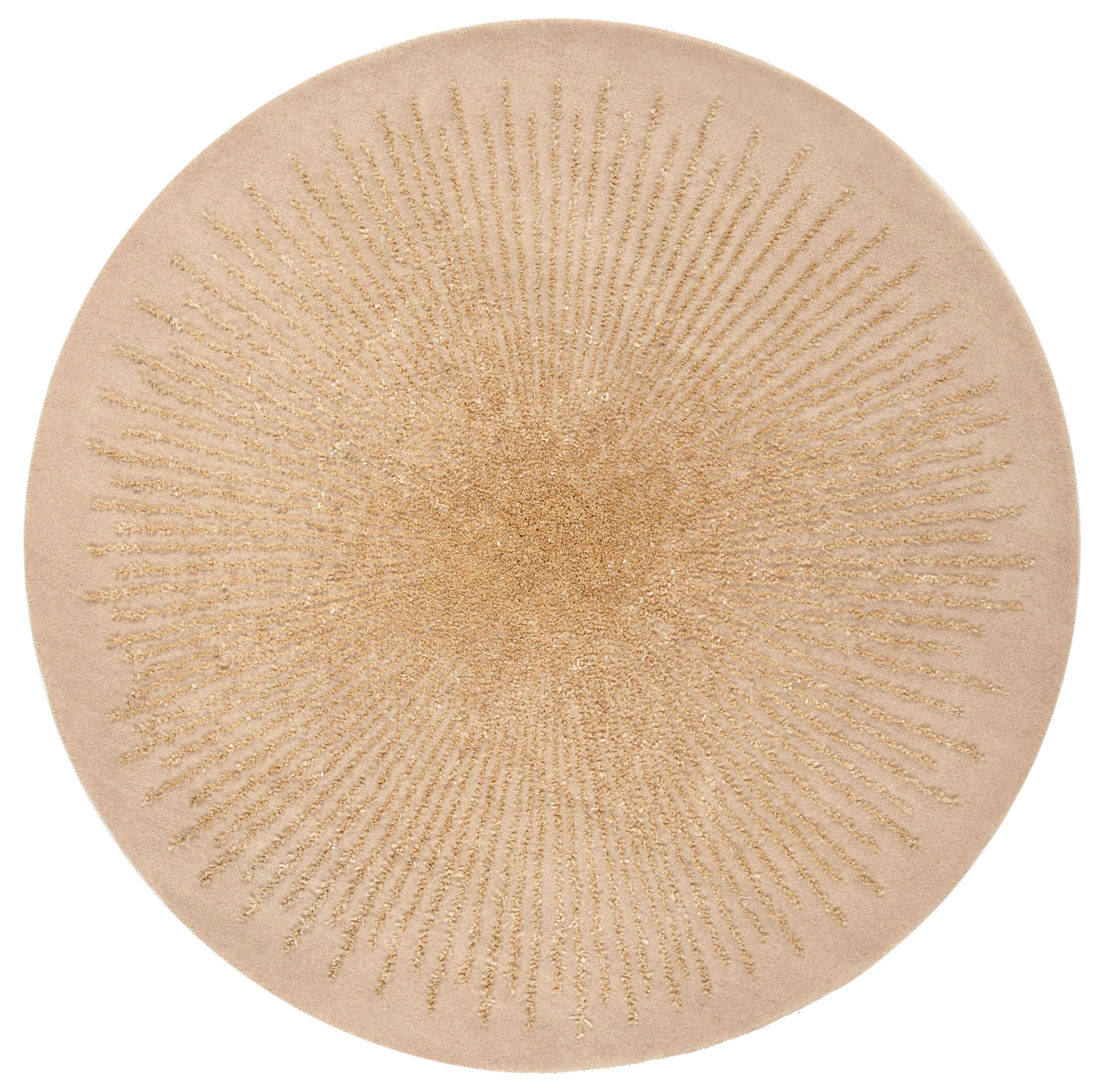 Beige / Beige