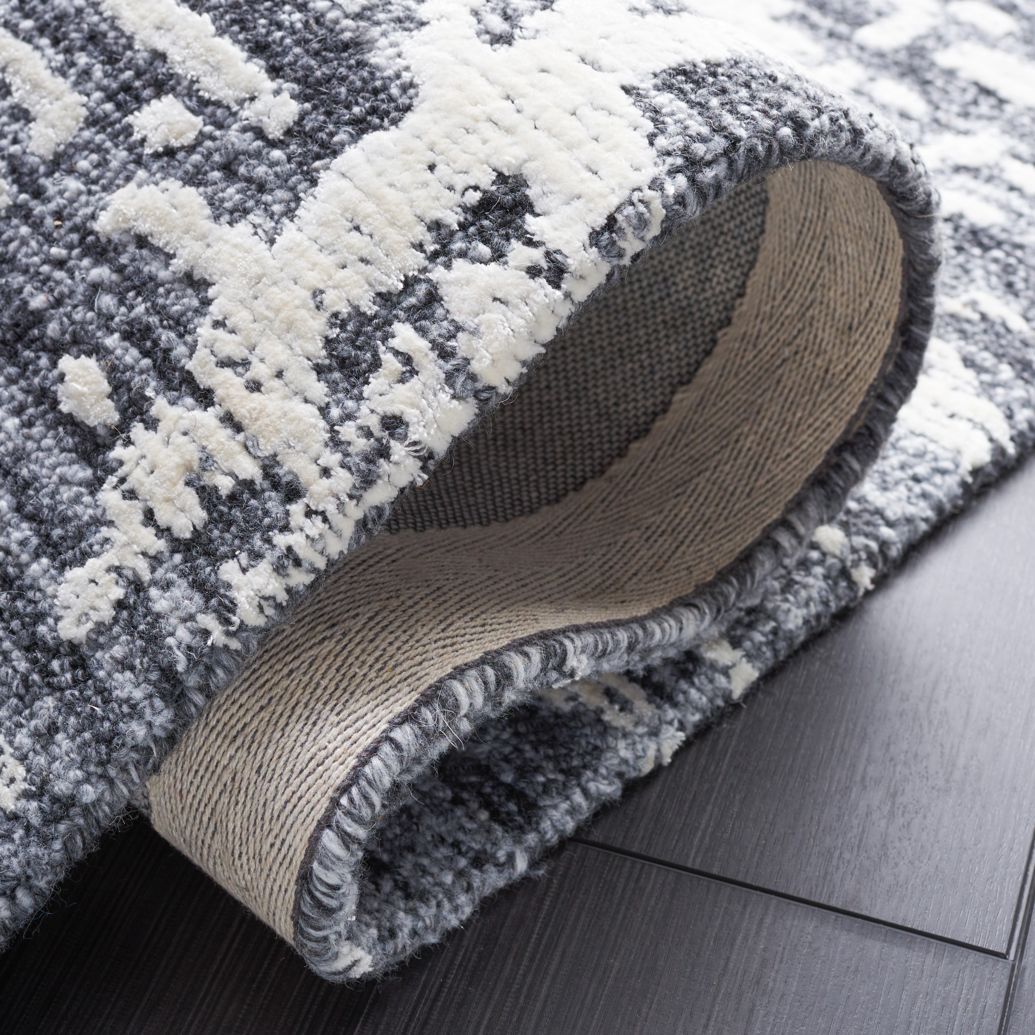 Grey / Ivory