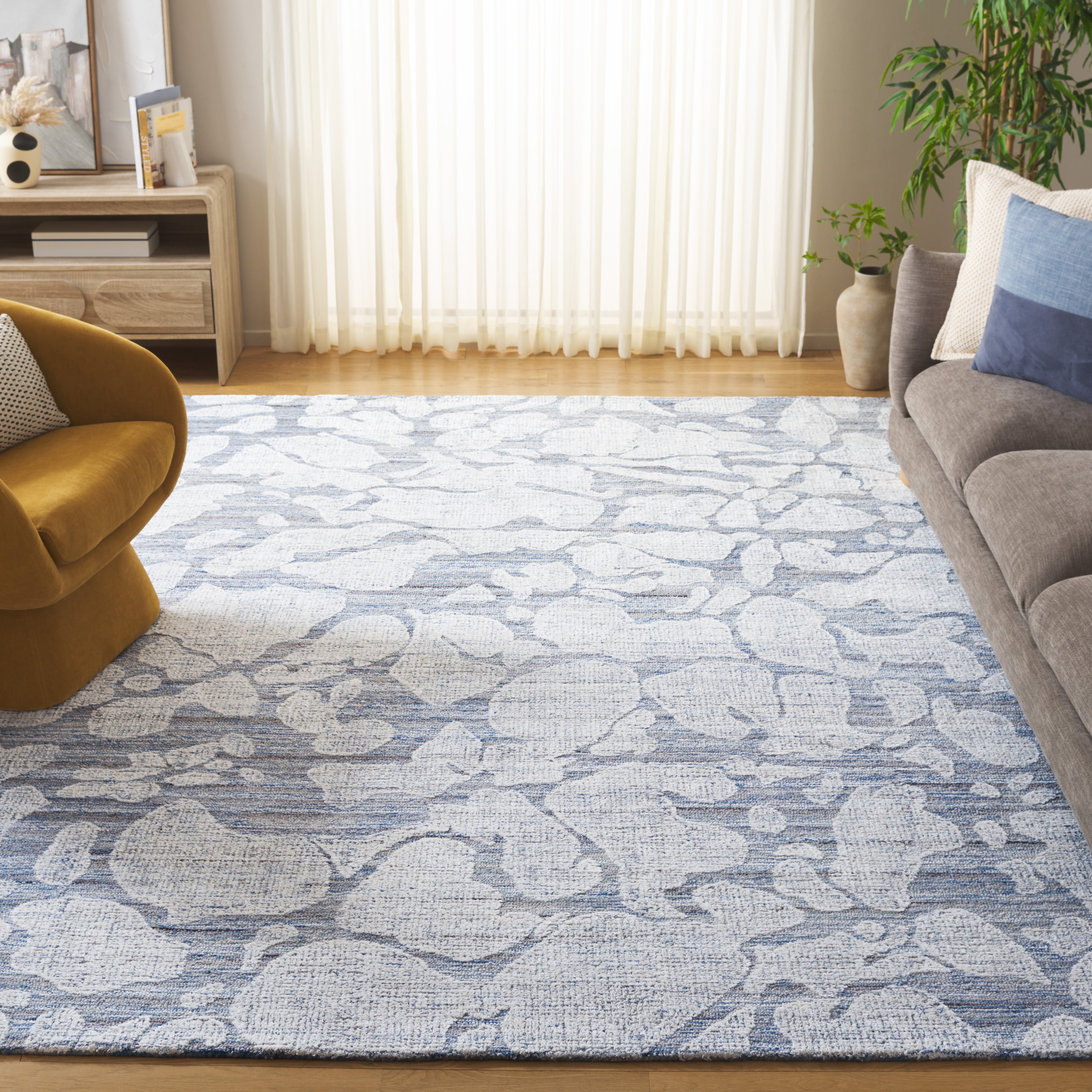 Blue / Ivory