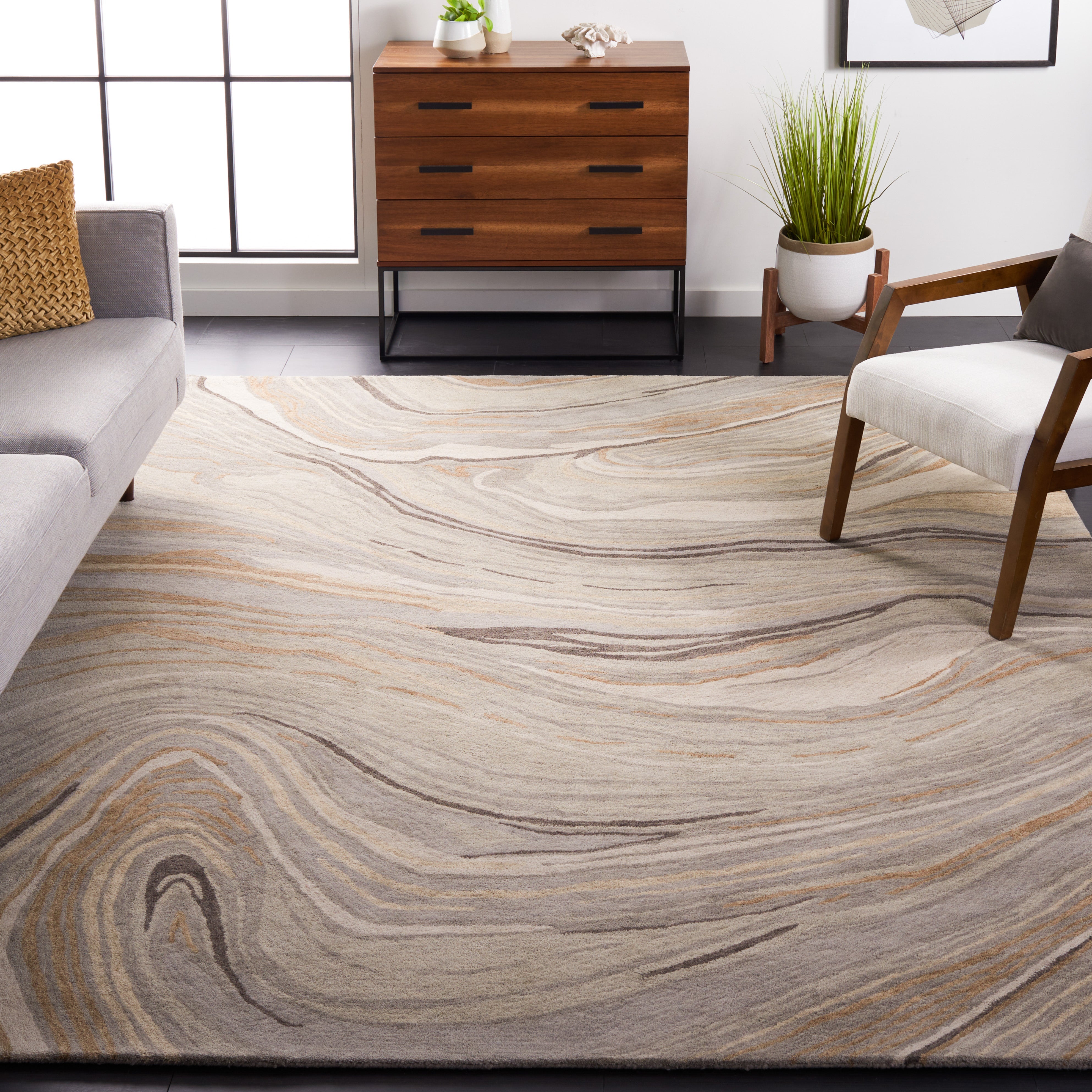 Beige / Grey