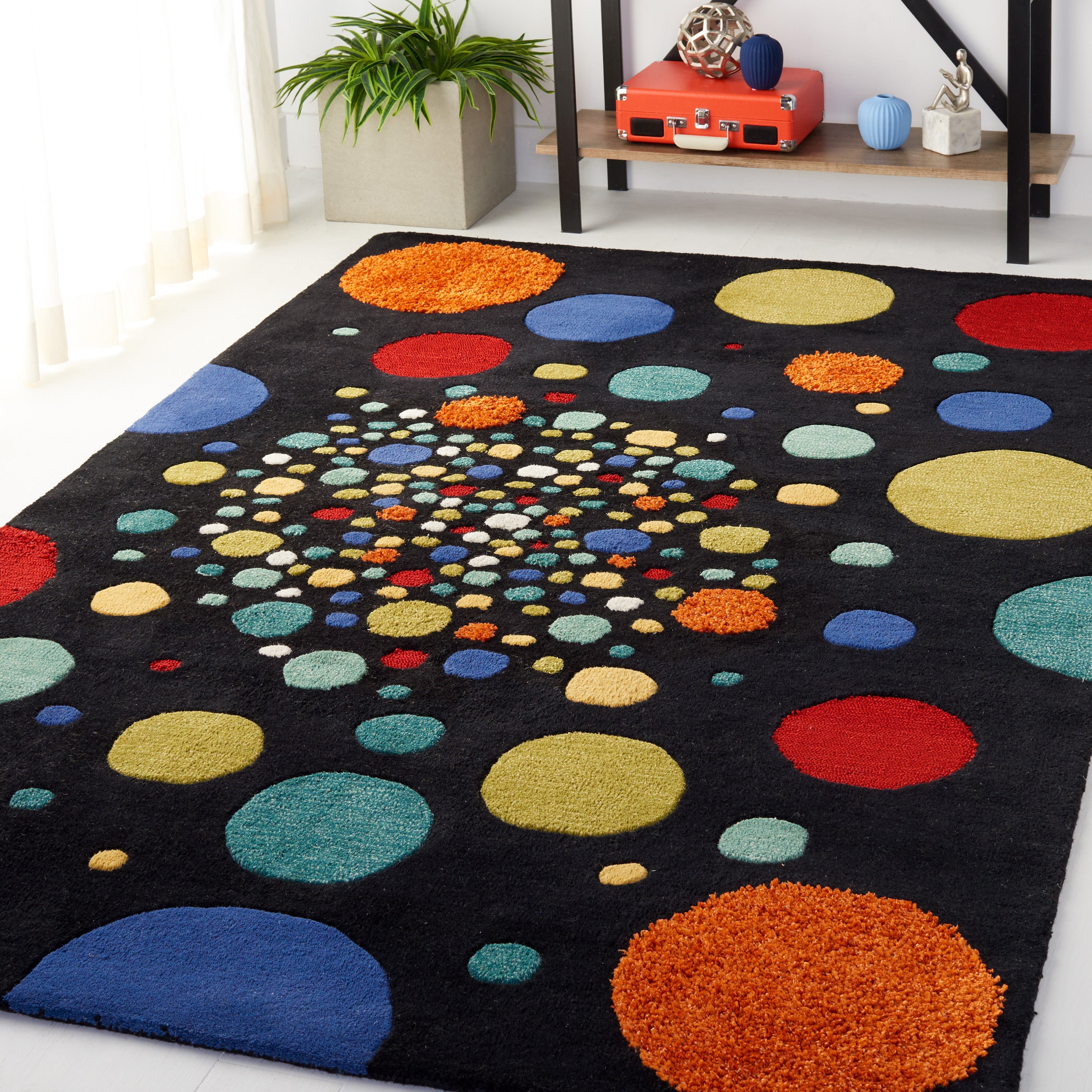 Black / Multi
