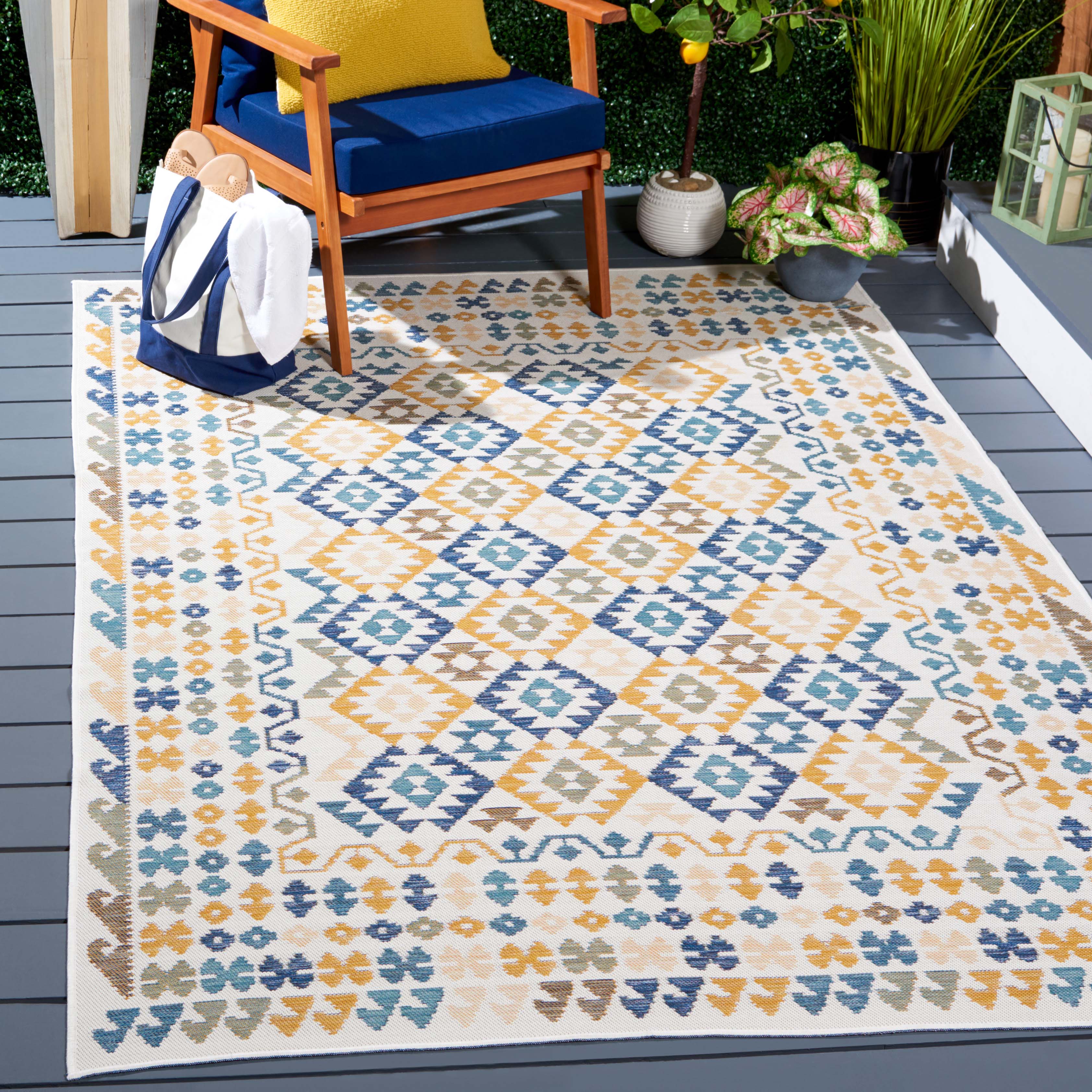 Safavieh Sunrise 622 Rug, SUN622 - Ivory / Blue Gold