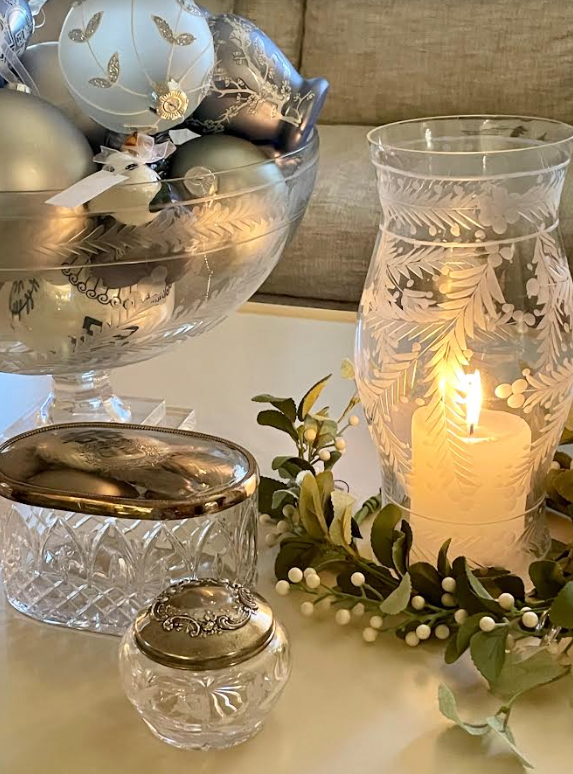 Etched Swag and Garland Hurricane